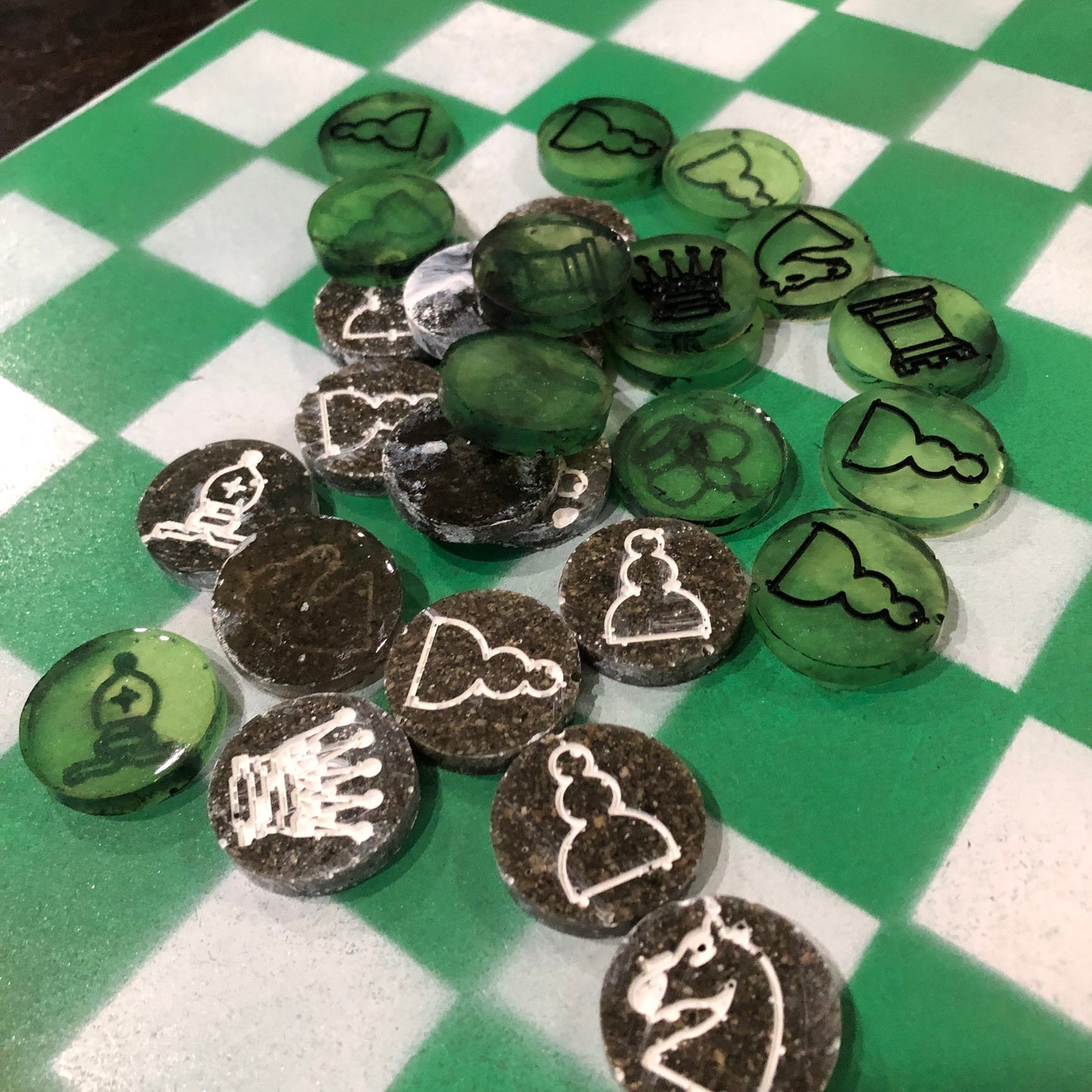 Green & White - Painted Chess Set