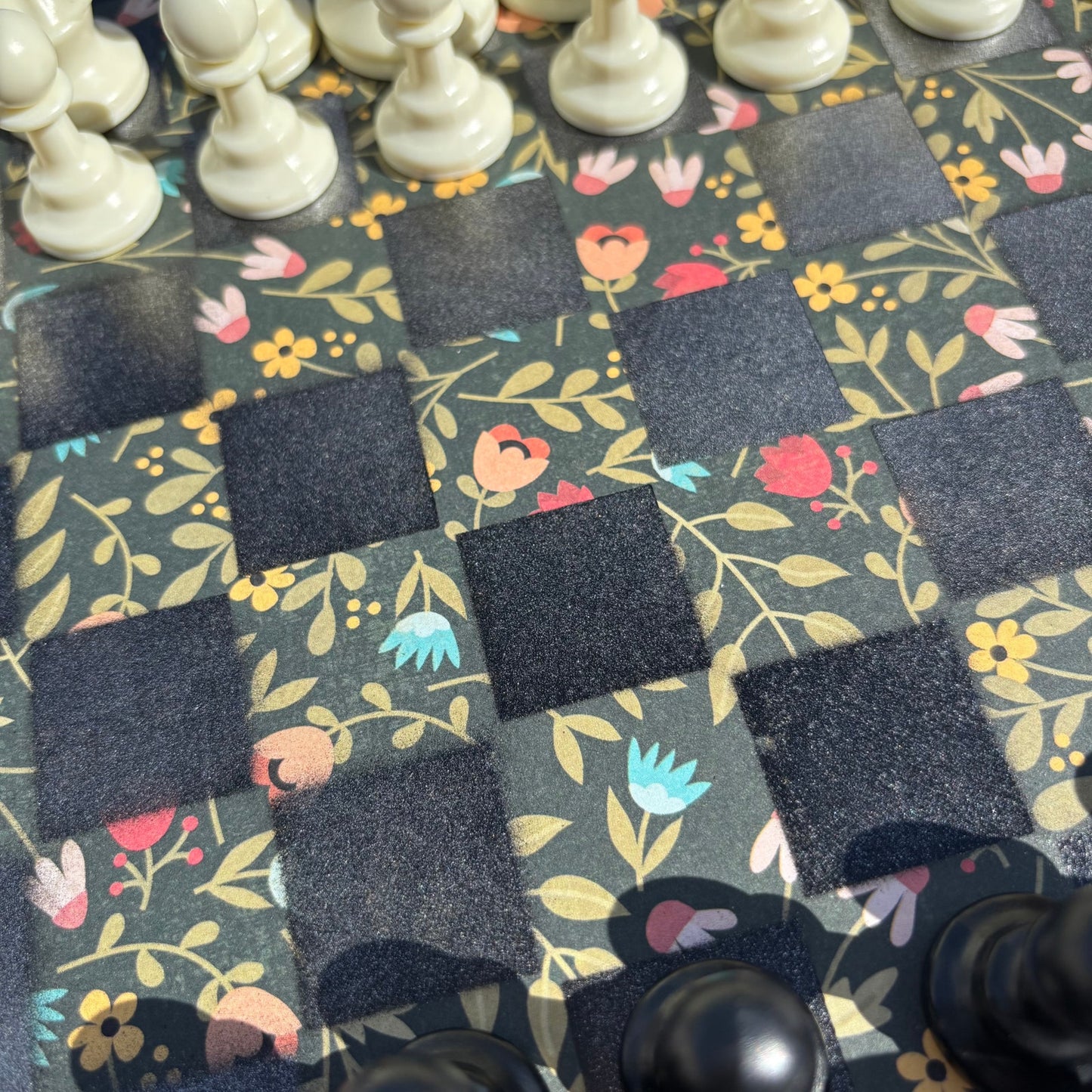 Vintage Flowers - Scrapbook Chess Set