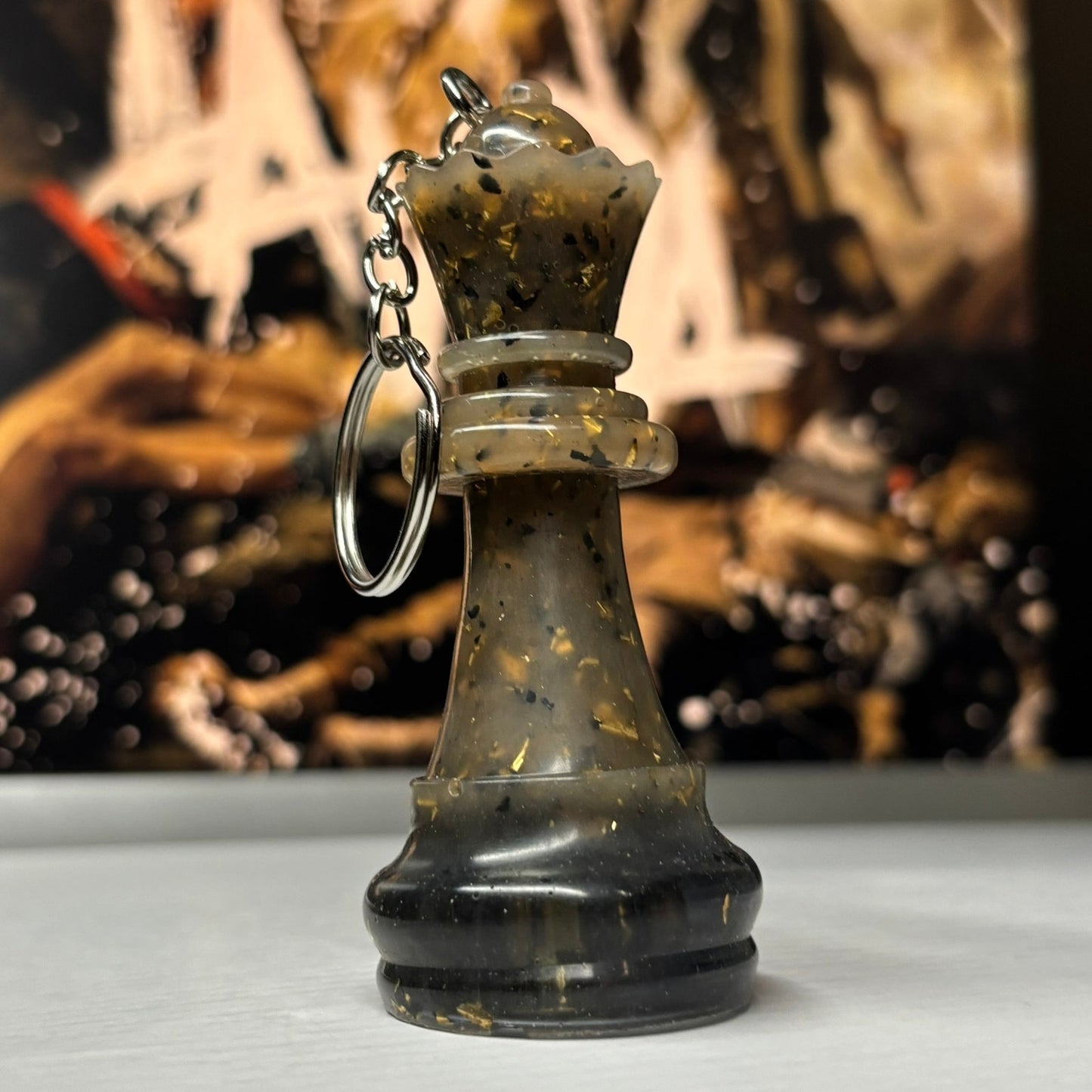 Queen Vintage Brown - Handmade Resin Keychain - Large Edition