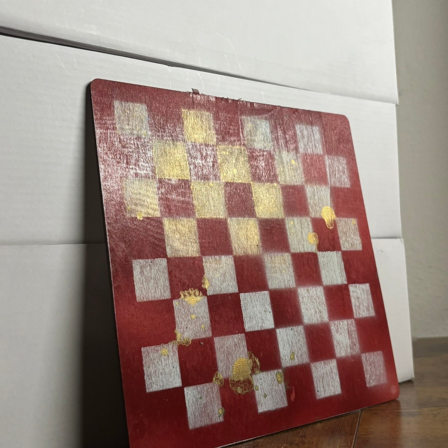 Red And White Golden Hue - Painted Thin Wooden Chess Board