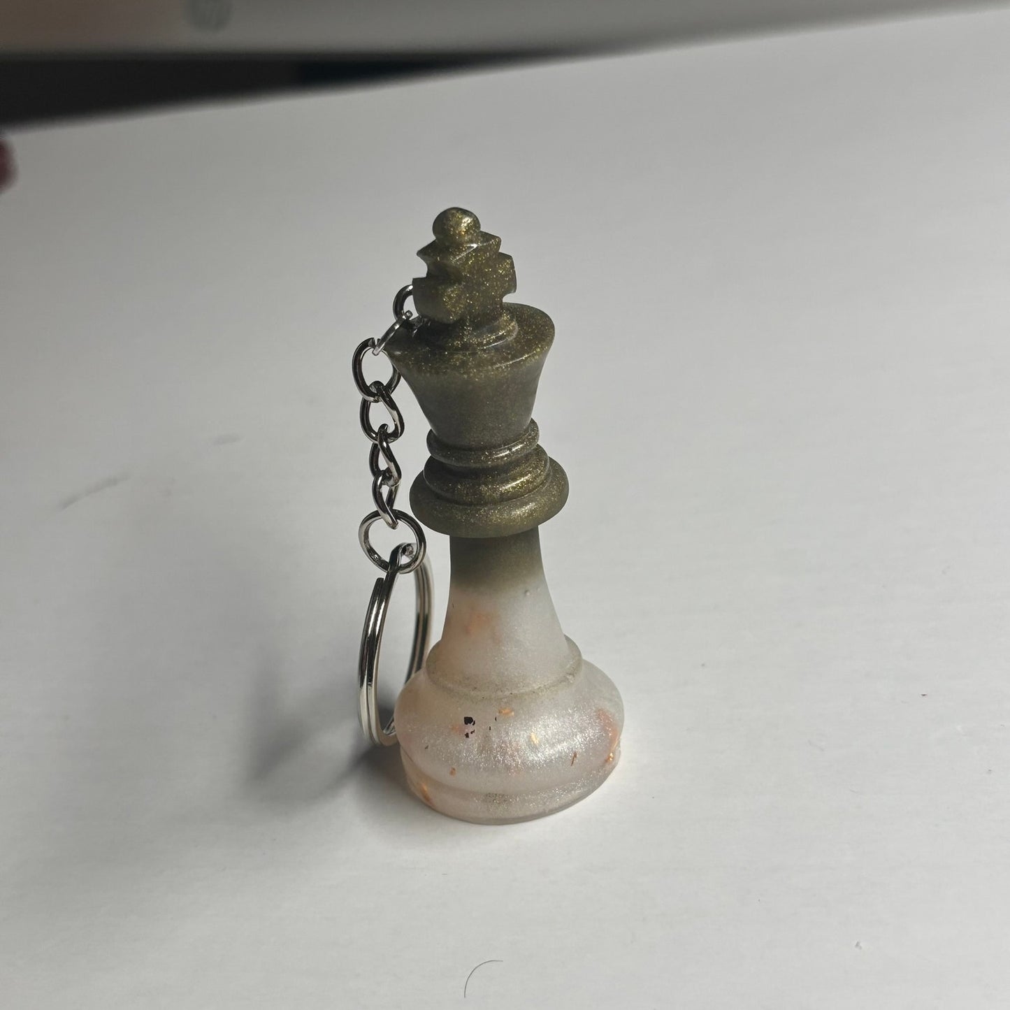 White/Green King - Handmade Resin Keychain