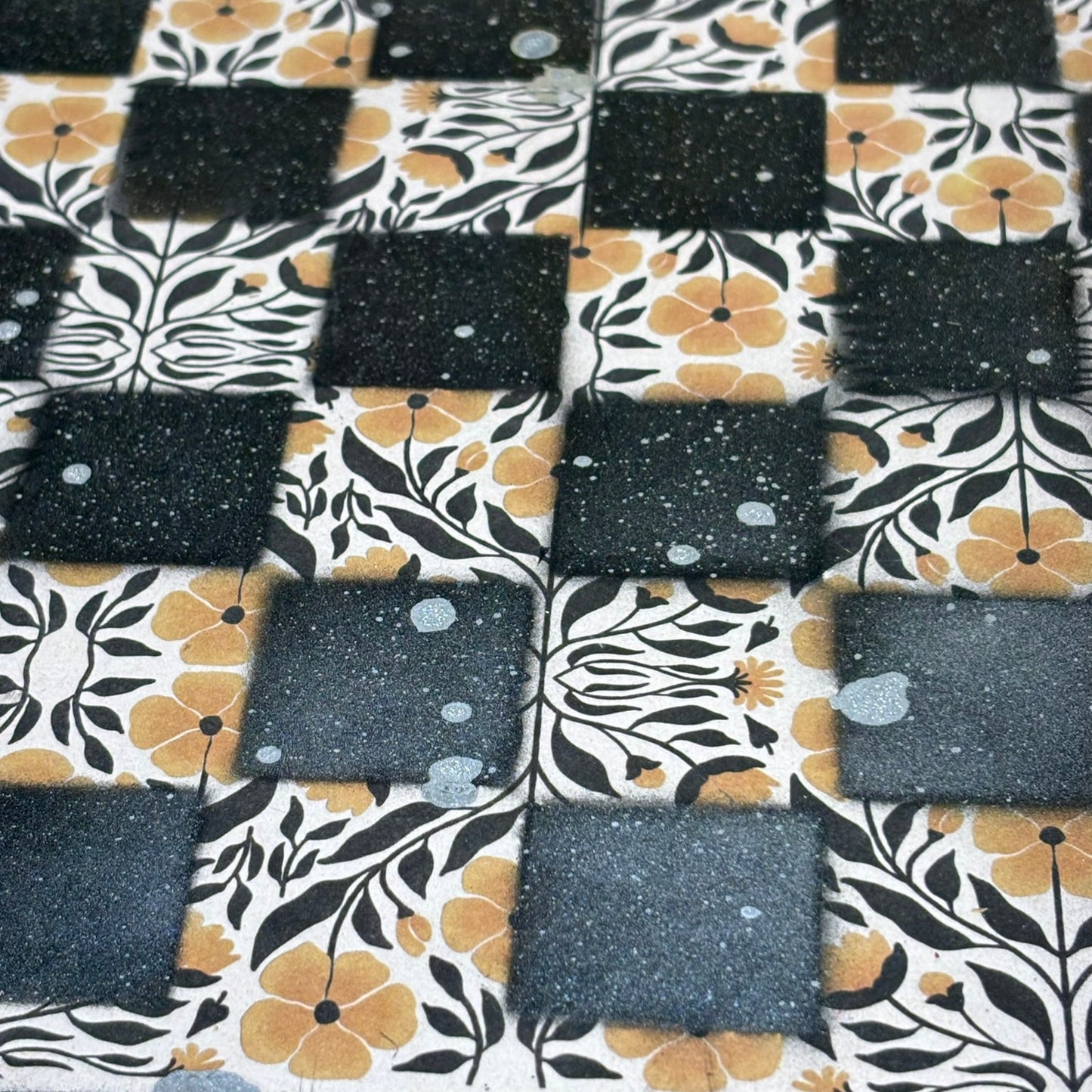 Supreme Vintage - Large Deluxe Chess Set