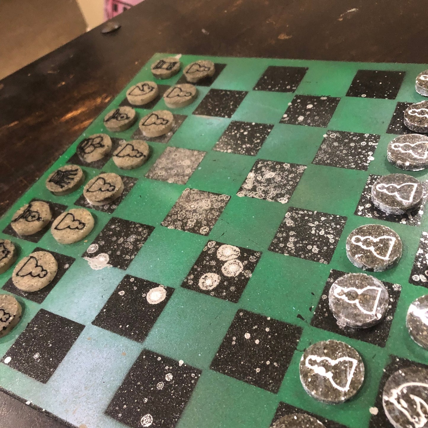 Chrome Drip Green - Painted Chess Set