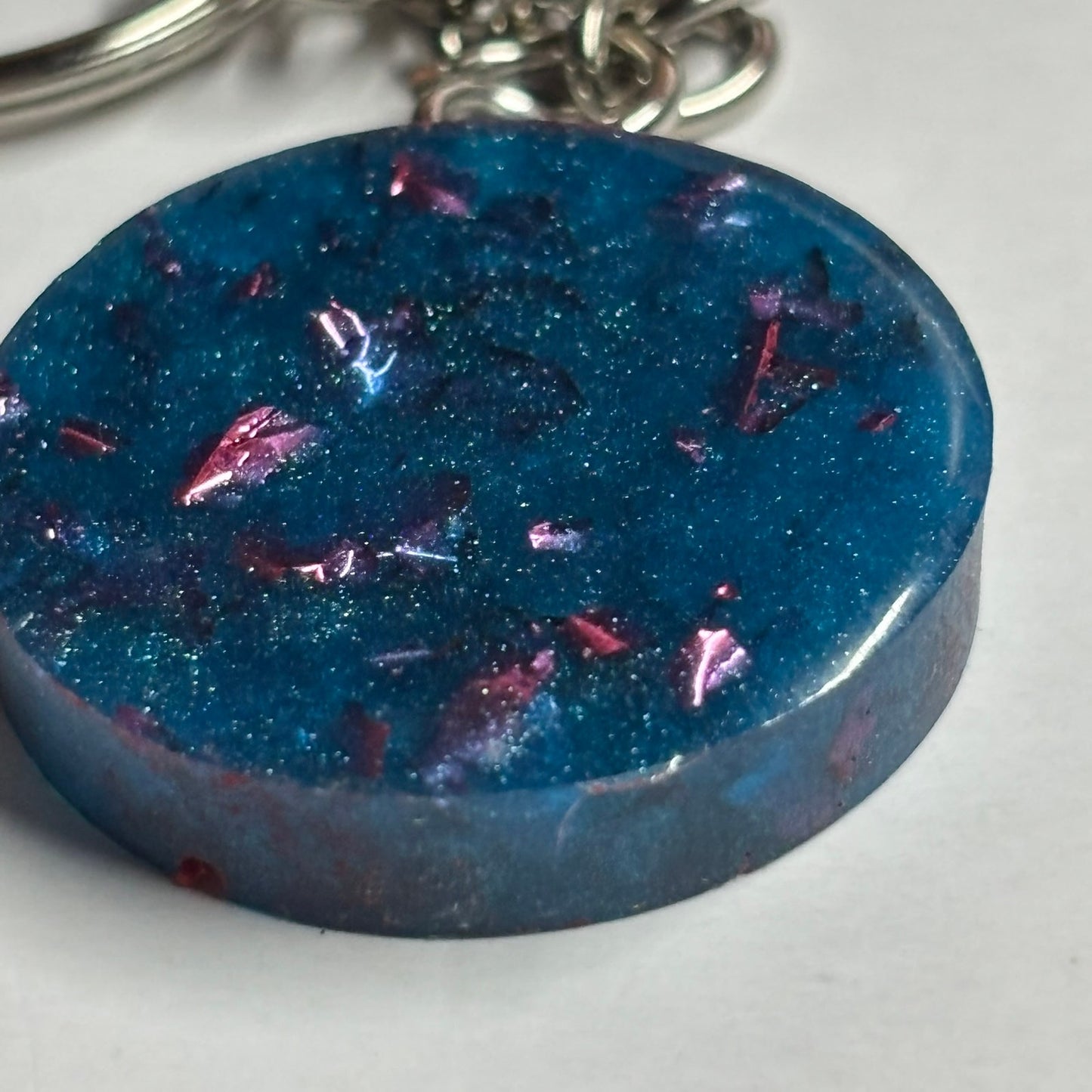 Blue Red Queen - Handmade Resin Keychain - Flat Edition