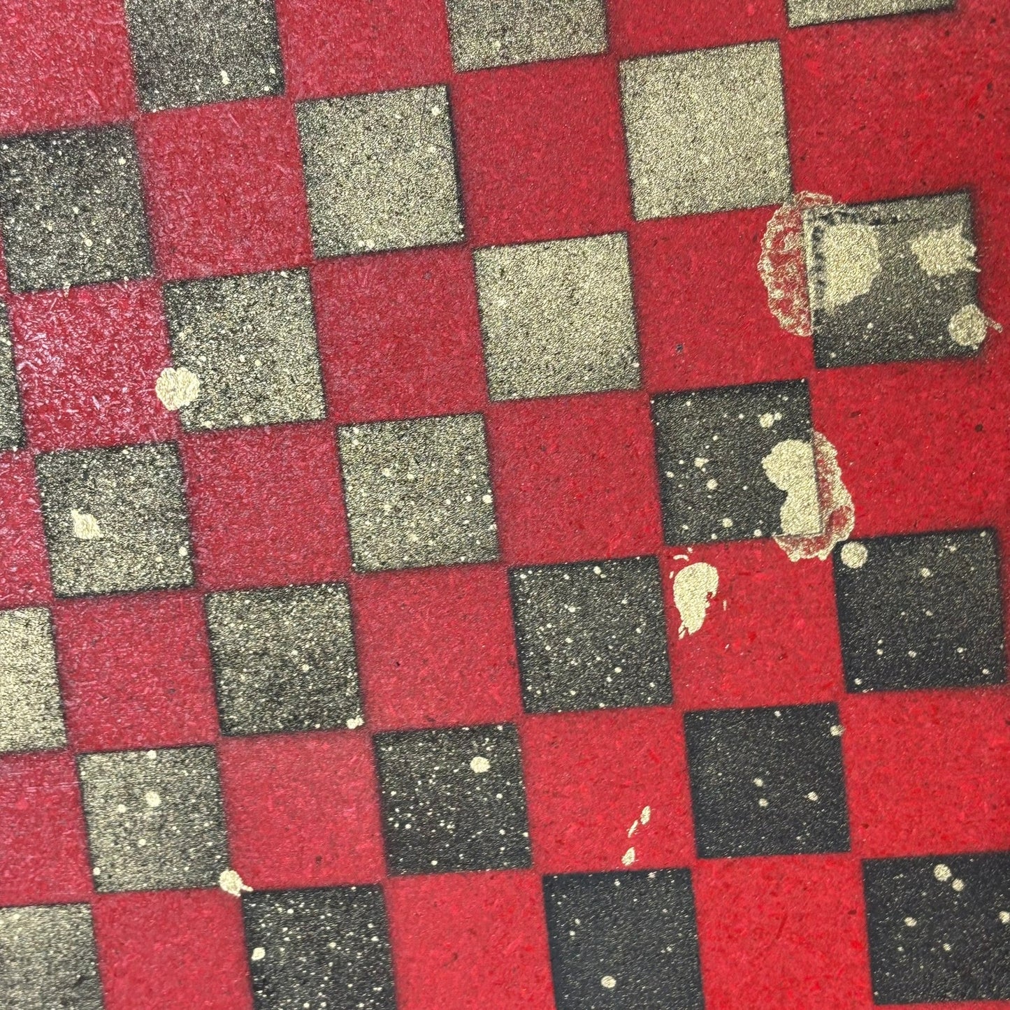 Red & Black Golden Drip - Painted Chess Board