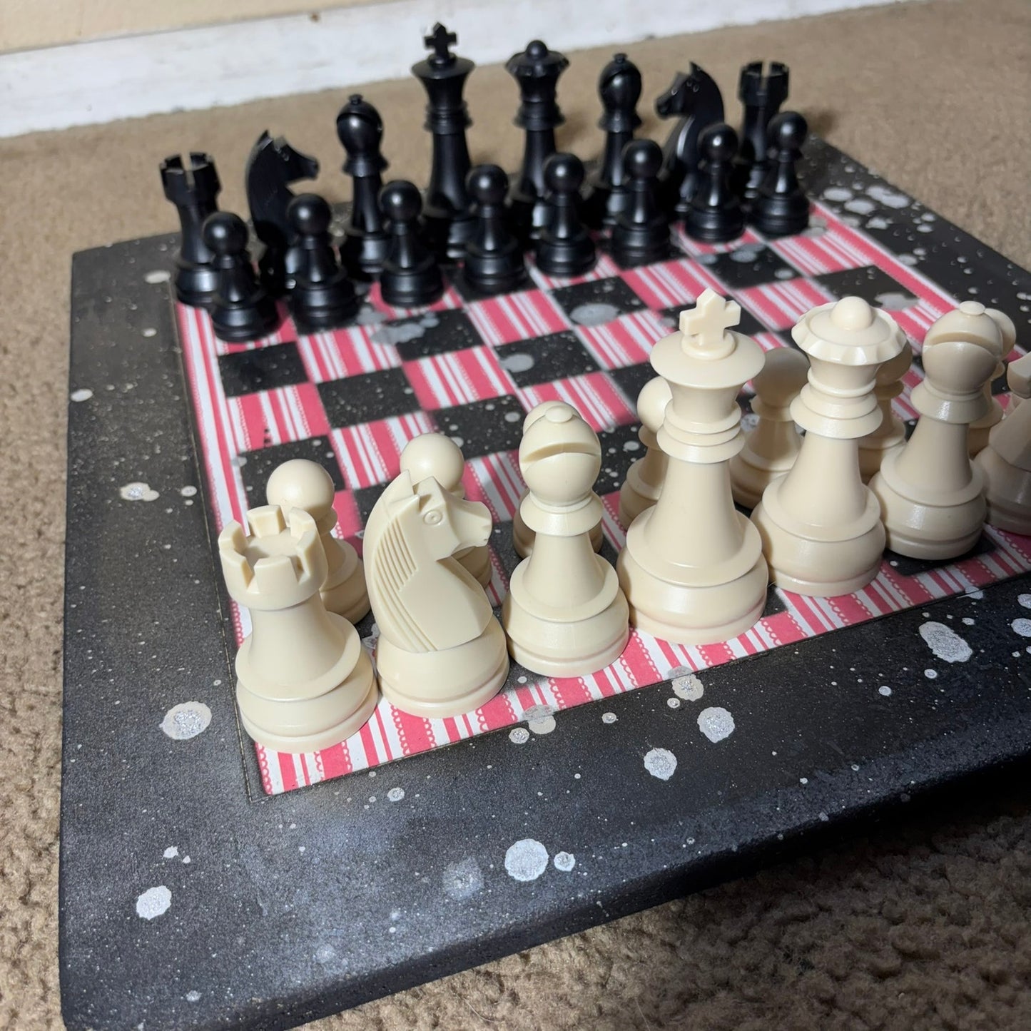 Vintage Red Stripes - Large Deluxe Chess Set