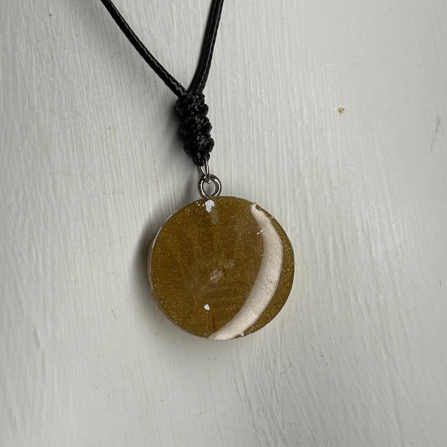 Cream Yellow Queen - Handmade Resin Chess Necklace