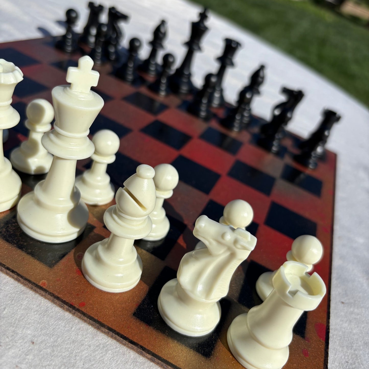 Goldish Red - Painted Chess Set