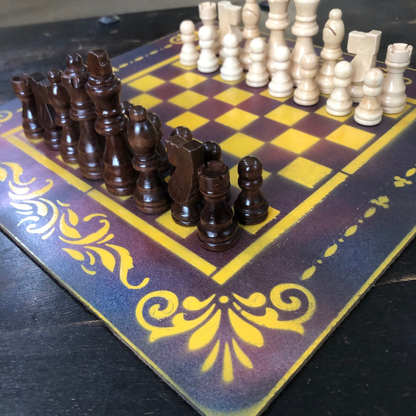 Galaxy Yellow - Painted Chess Set