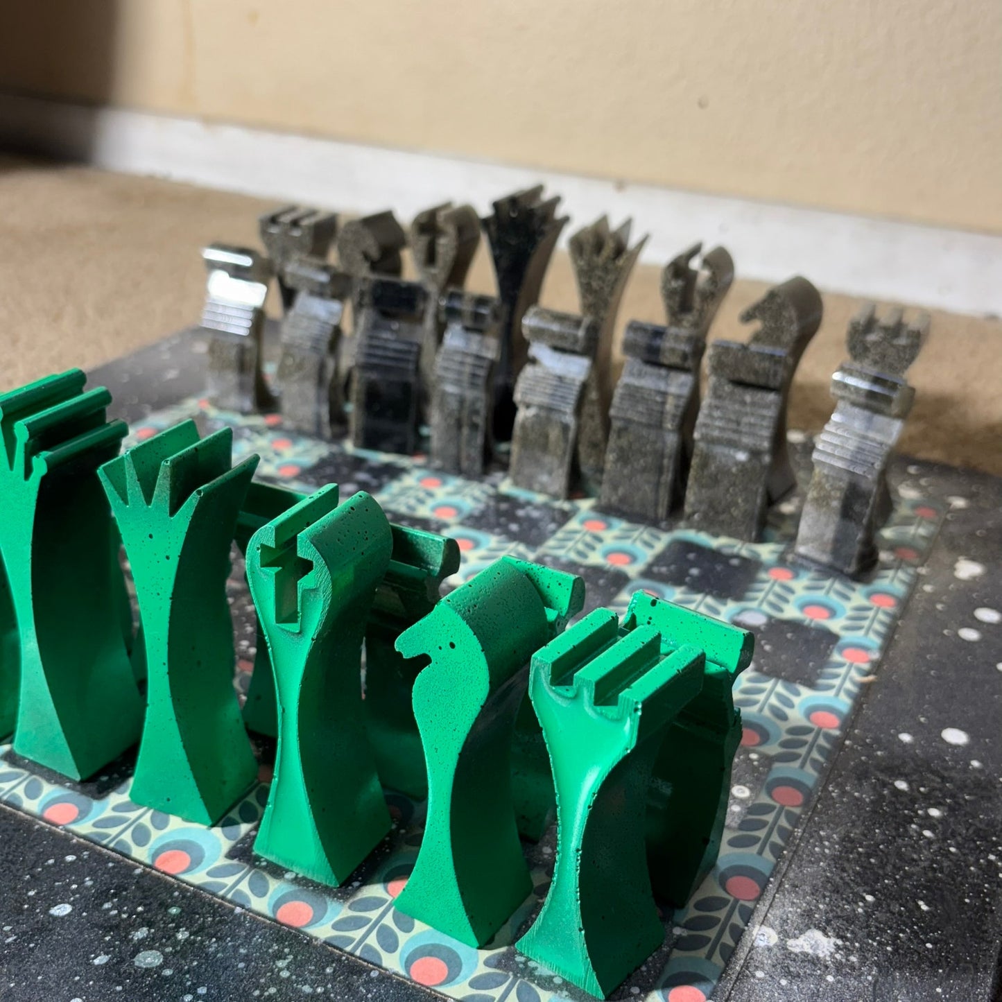 Green Royal - Large Deluxe Chess Set