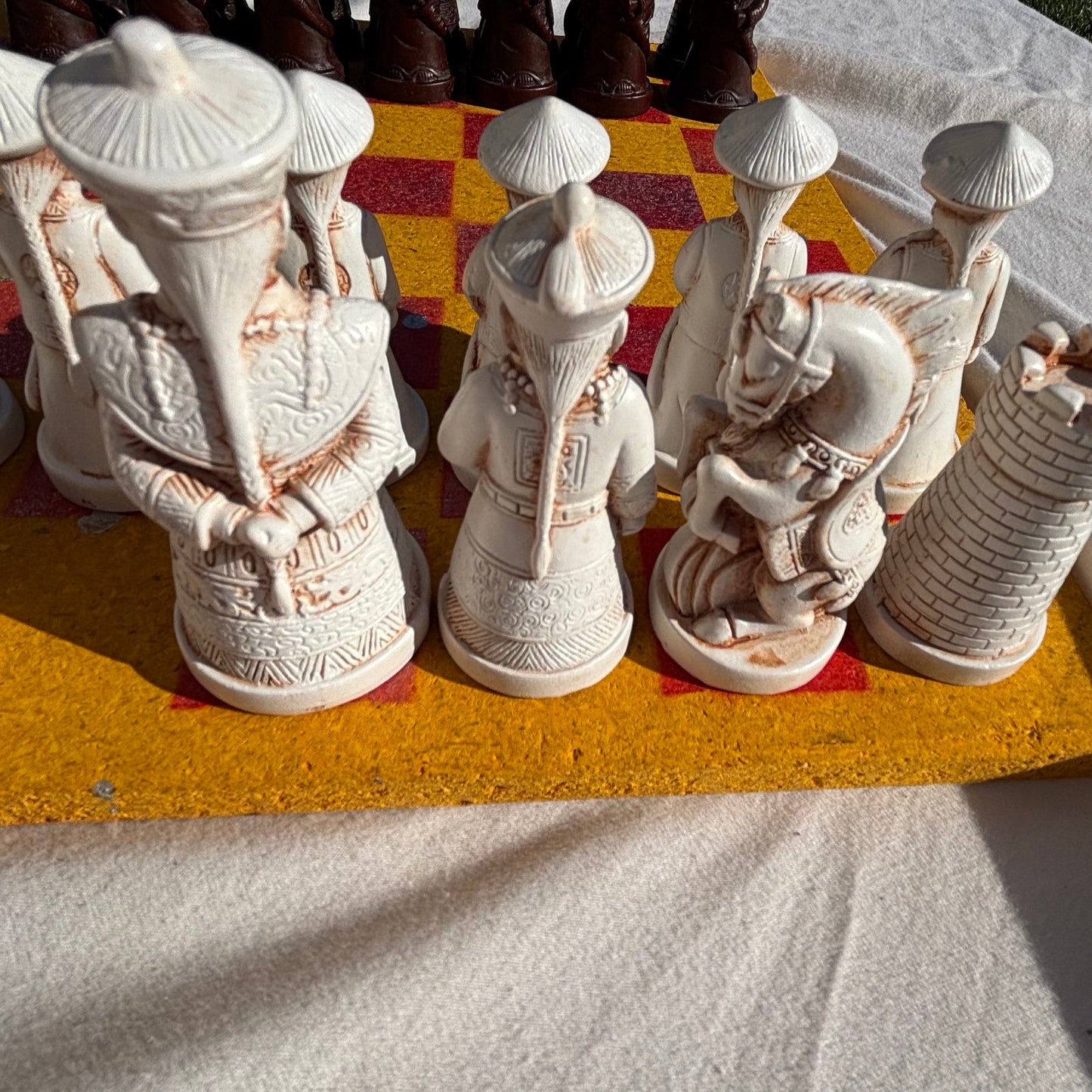 Spartan Yellow & Red - Chinese Edition Chess Set