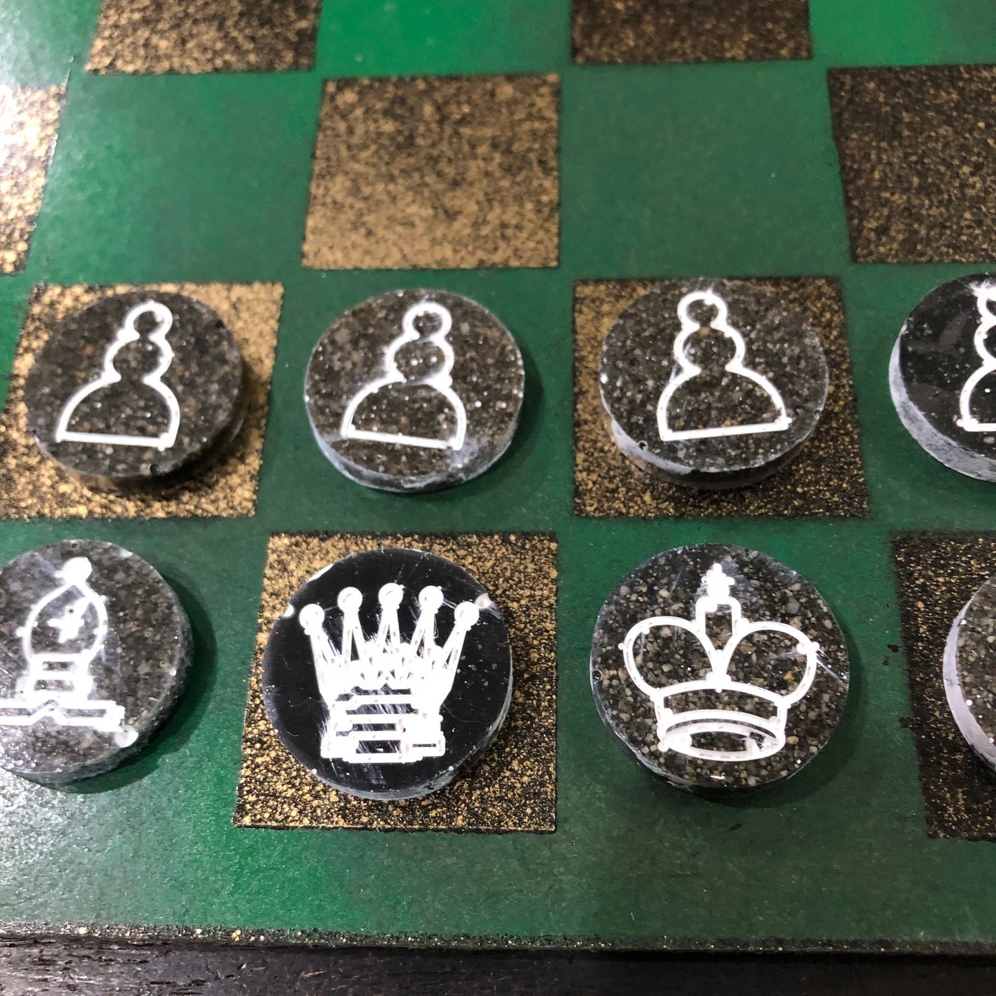 Golden Green - Painted Chess Set