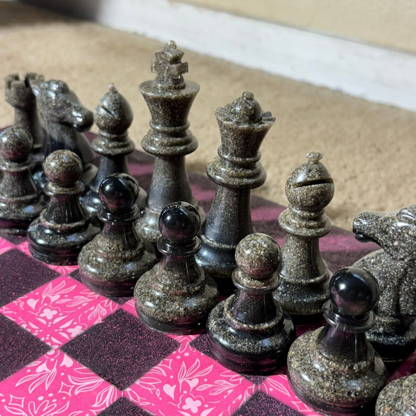 Supreme Pink - Large Deluxe Chess Set