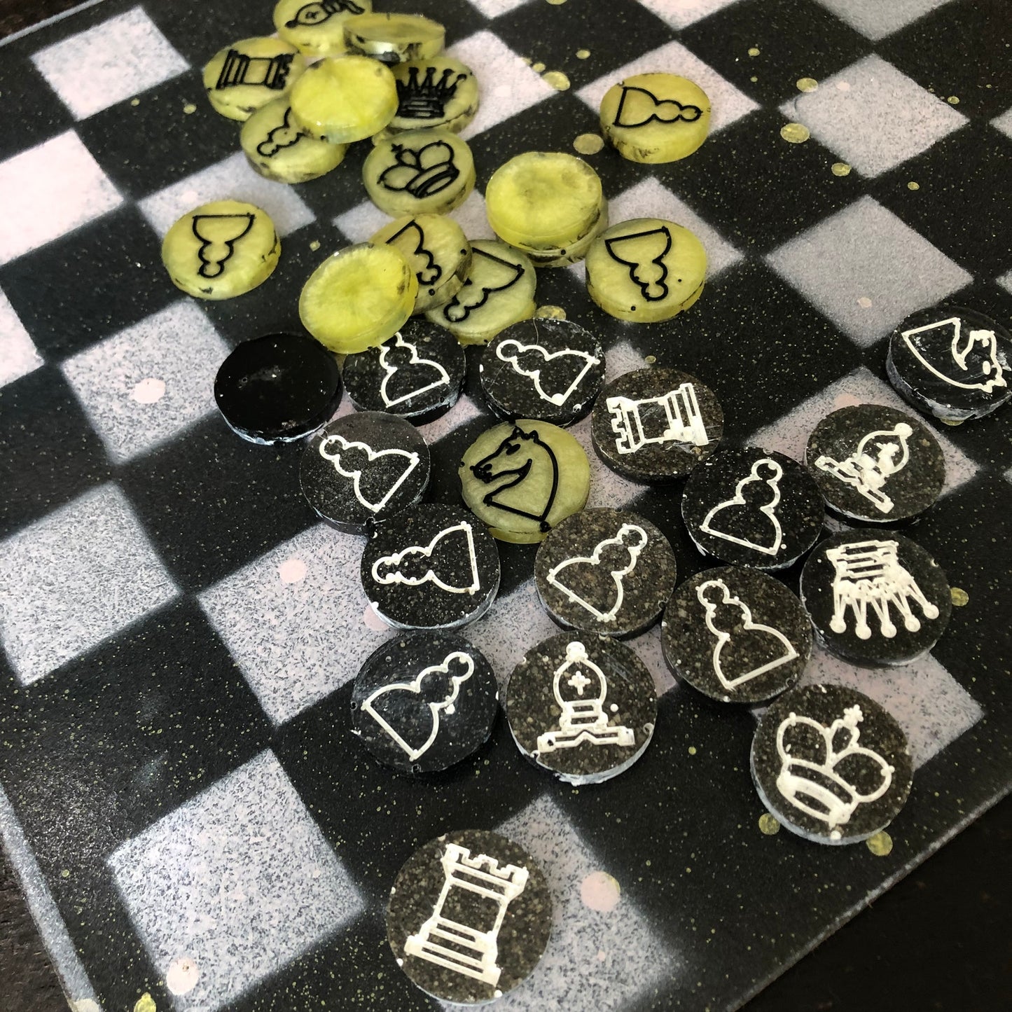 Stealthy Green - Painted Chess Set