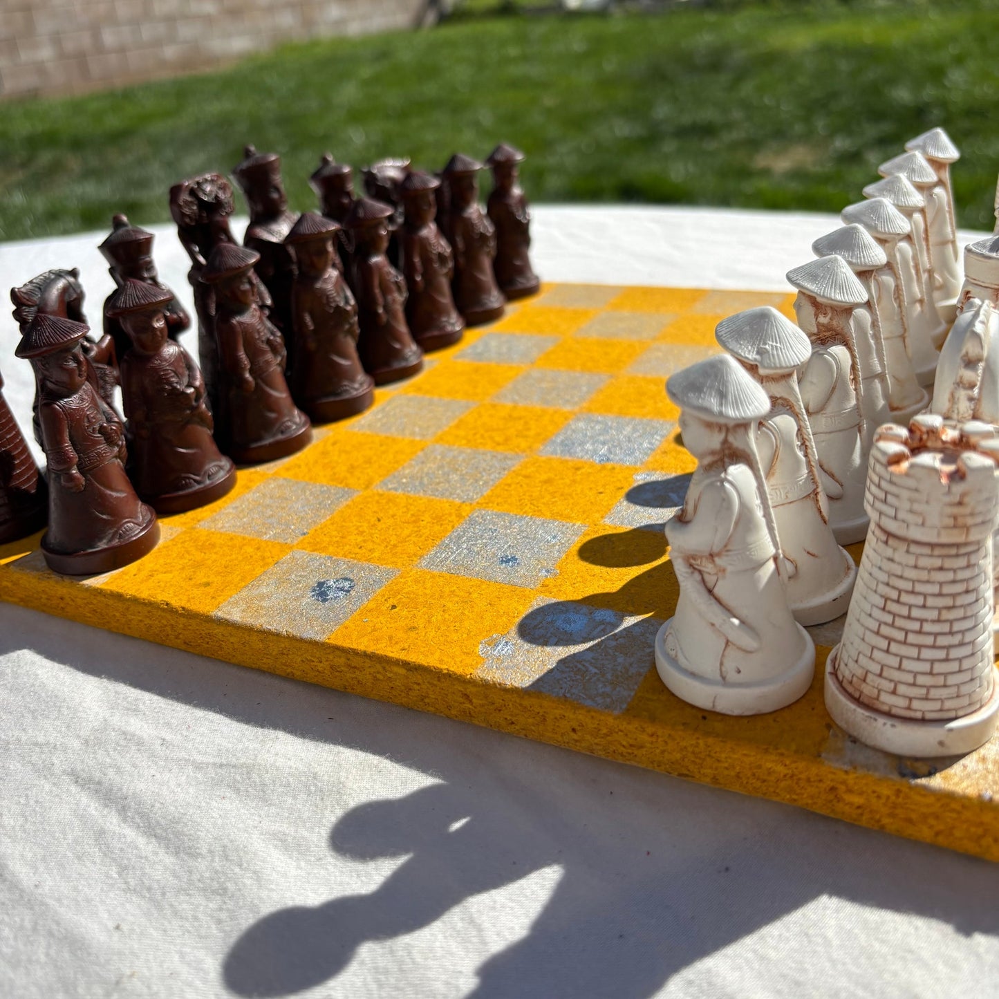 Golden Yellow - Chinese Edition Chess Set