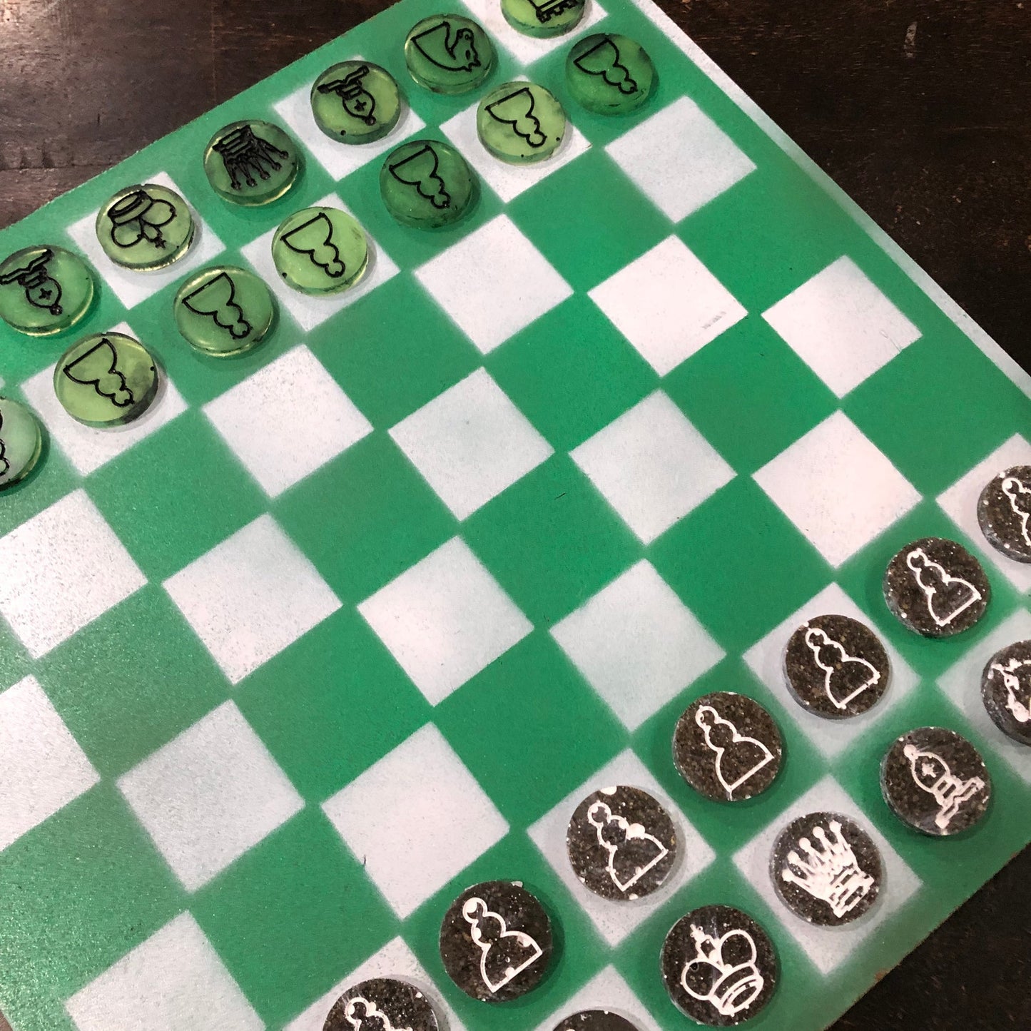 Green & White - Painted Chess Set