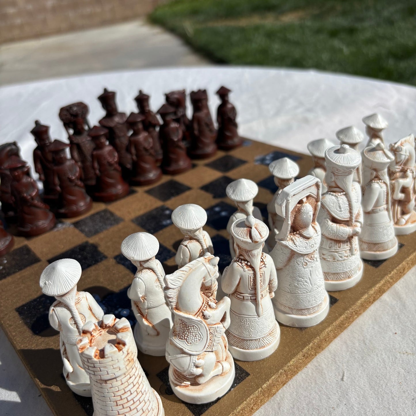 Simple Brown - Chinese Edition Chess Set