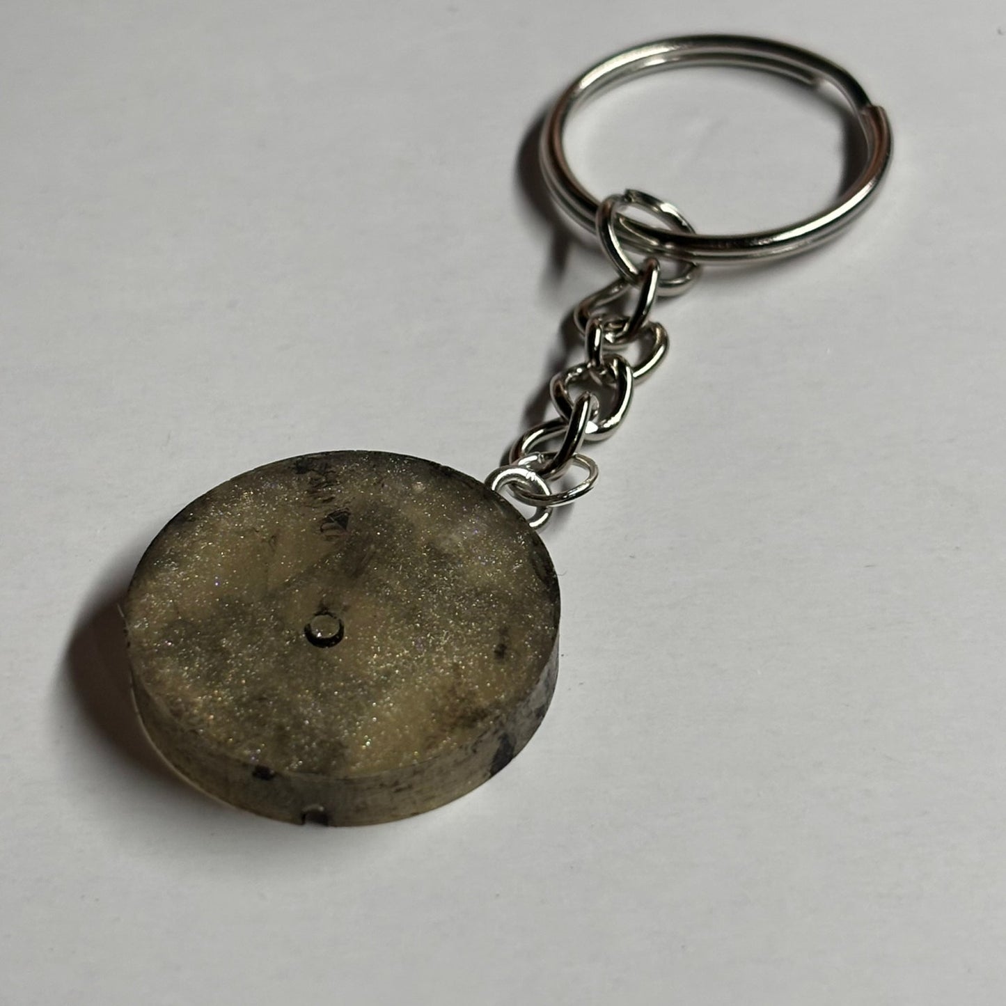 Simple Rook - Handmade Resin Keychain - Flat Edition