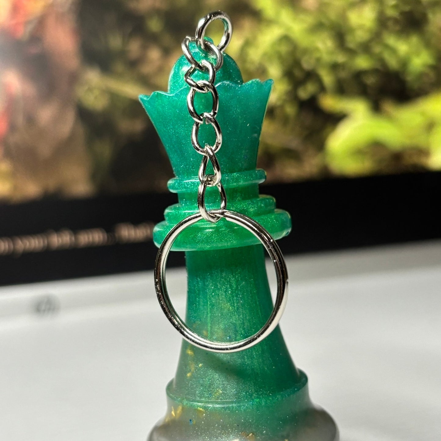 Solid Royalty Green Queen - Handmade Resin Keychain - Large Edition