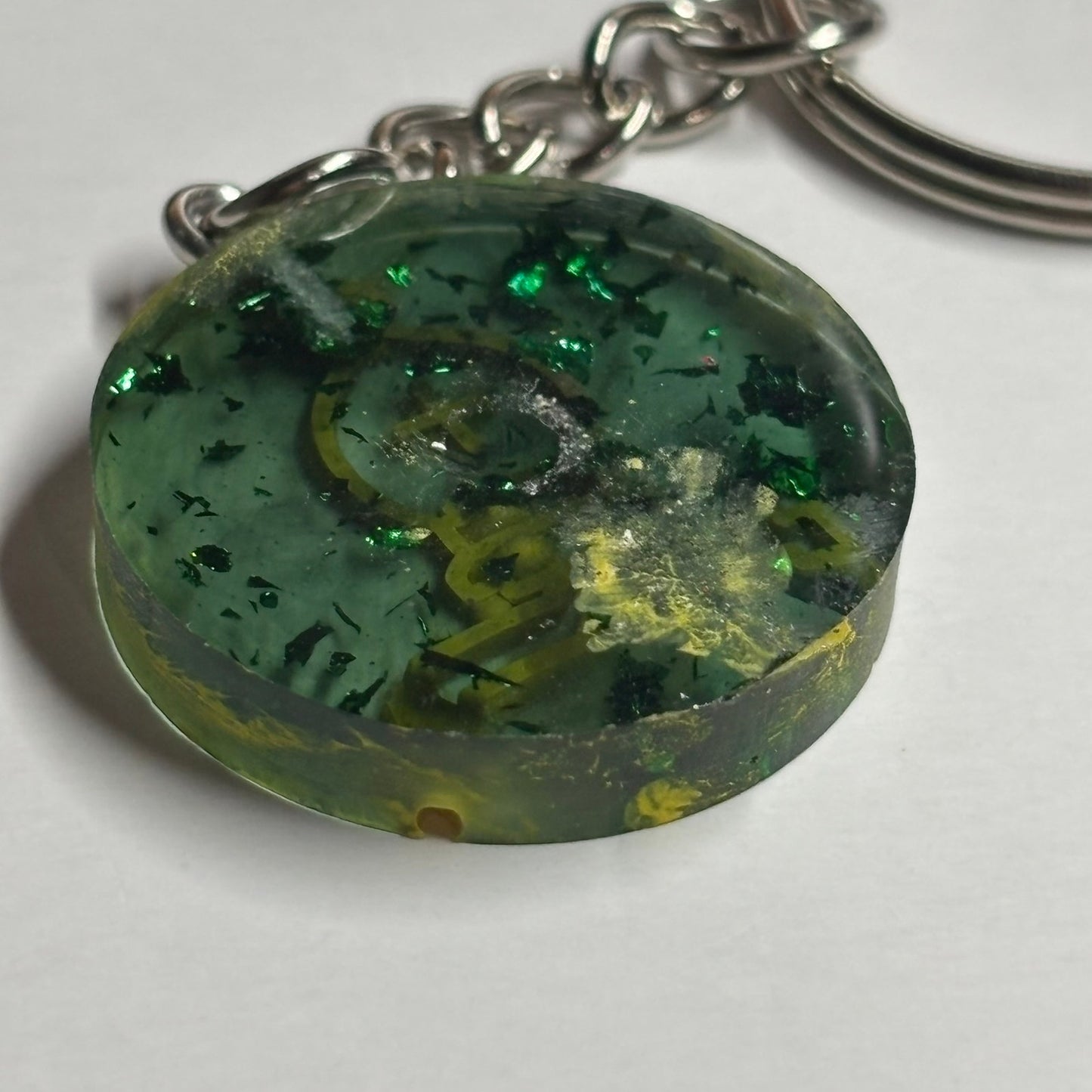 Yellow Lined Bishop - Handmade Resin Keychain - Flat Edition