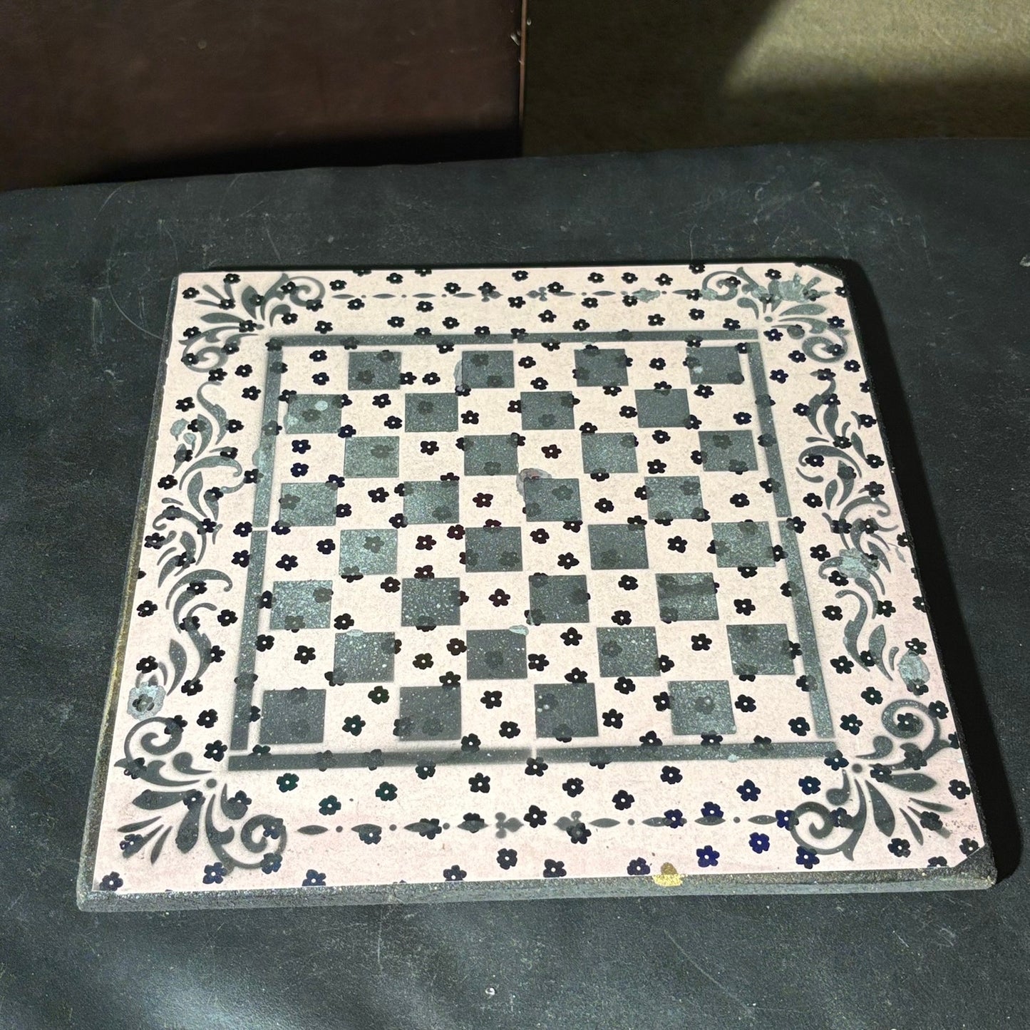 Black Mini Flowers - Scrapbook Chess Set