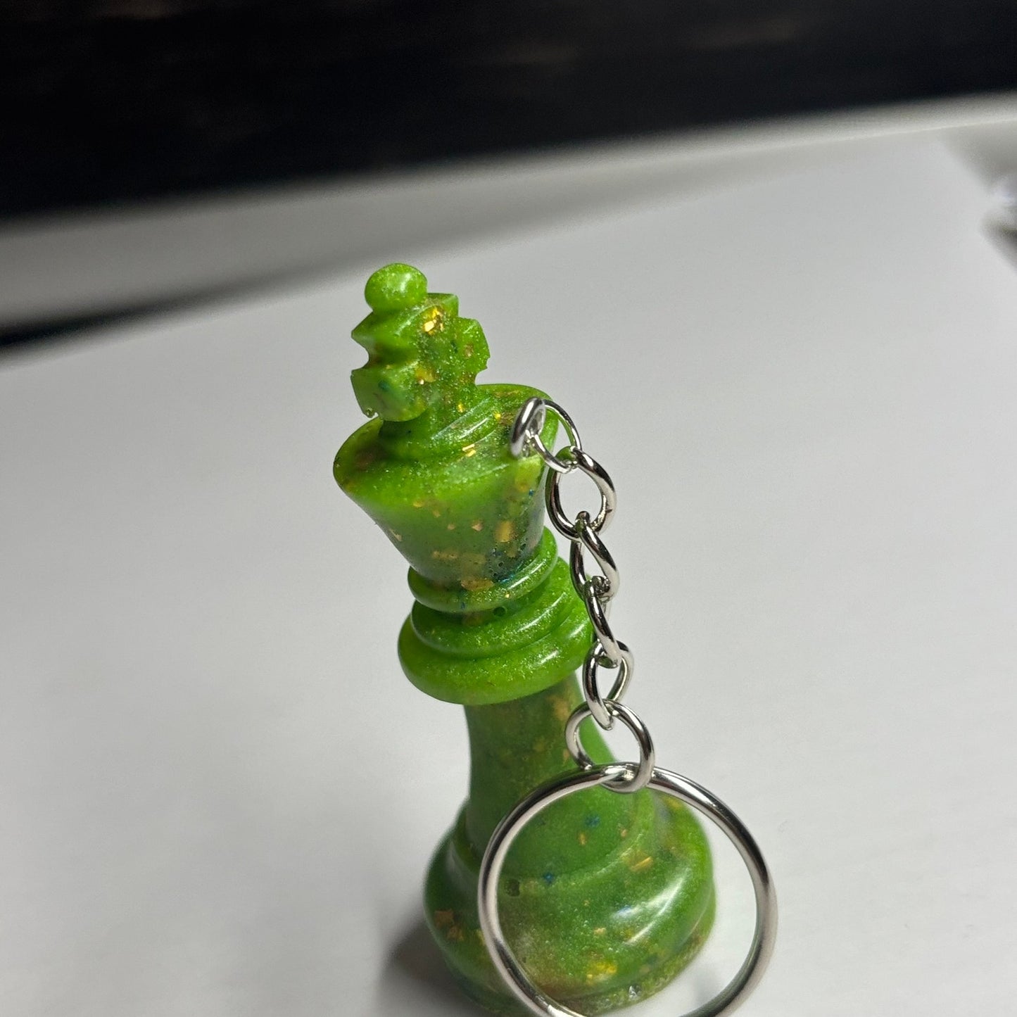 Green Sparkle King - Handmade Resin Keychain