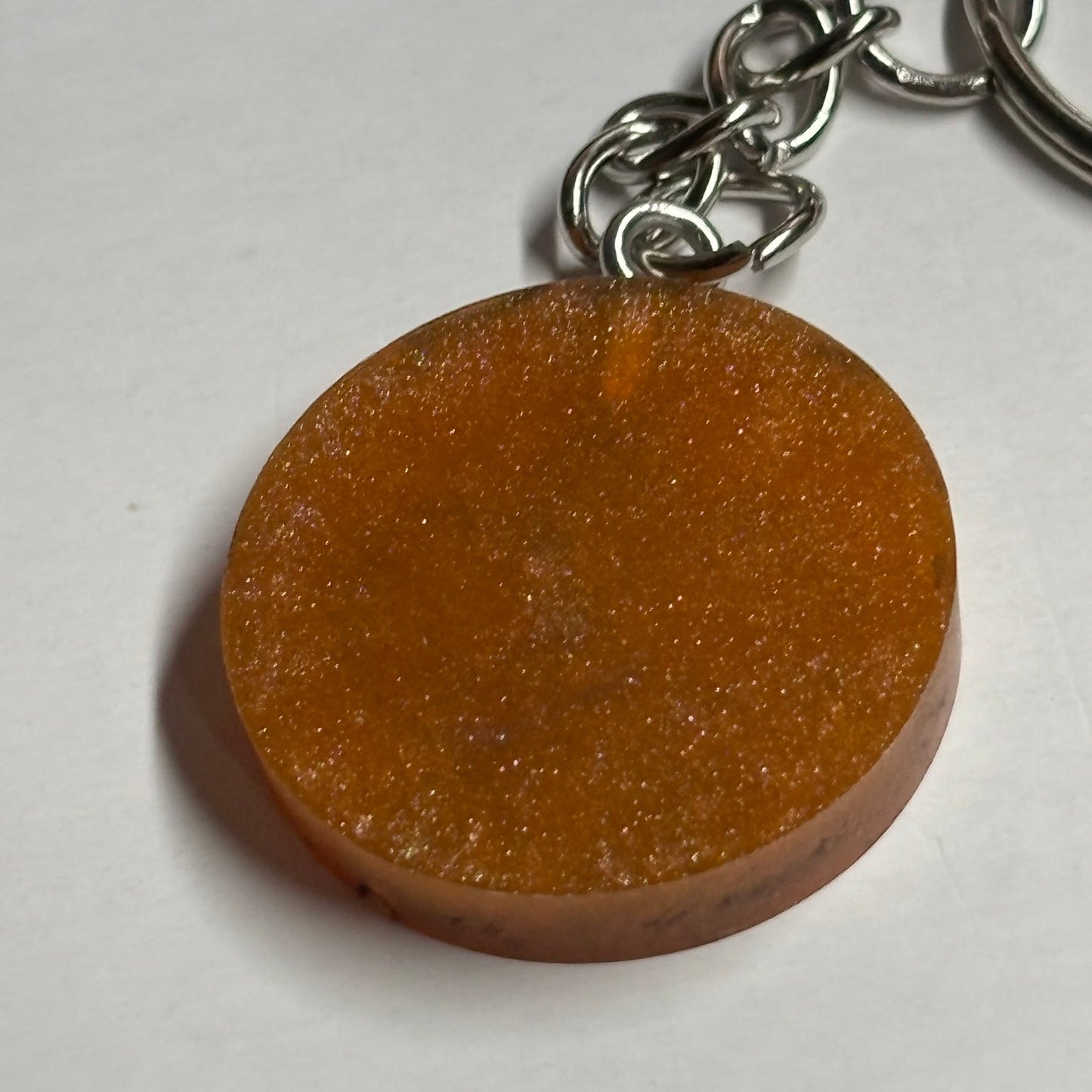 Dark Orange King - Handmade Resin Keychain - Flat Edition