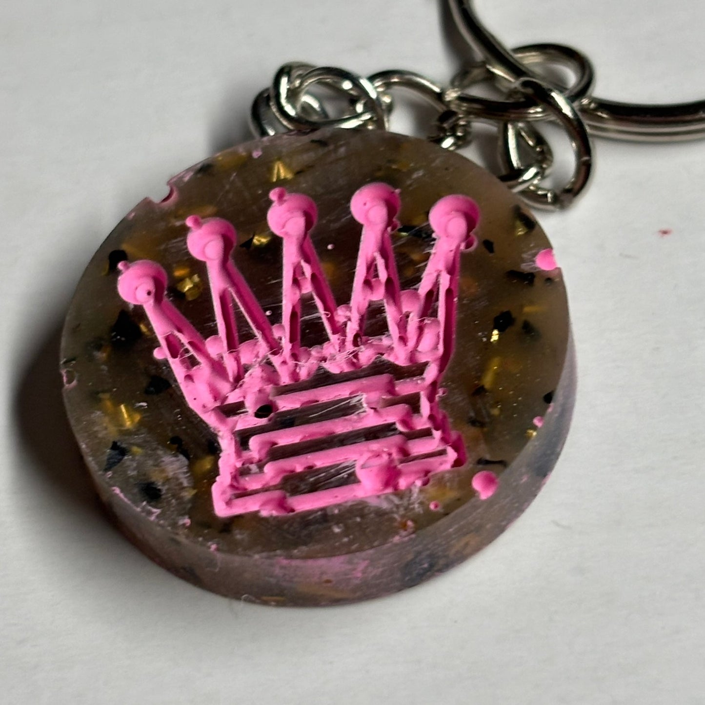 Luxurious Pink Queen - Handmade Resin Keychain