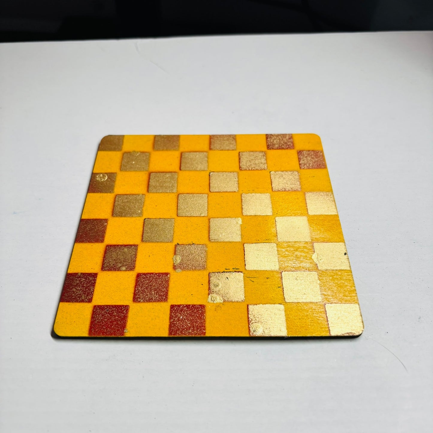 Yellow Golden Red Hue - Mini Chess Set