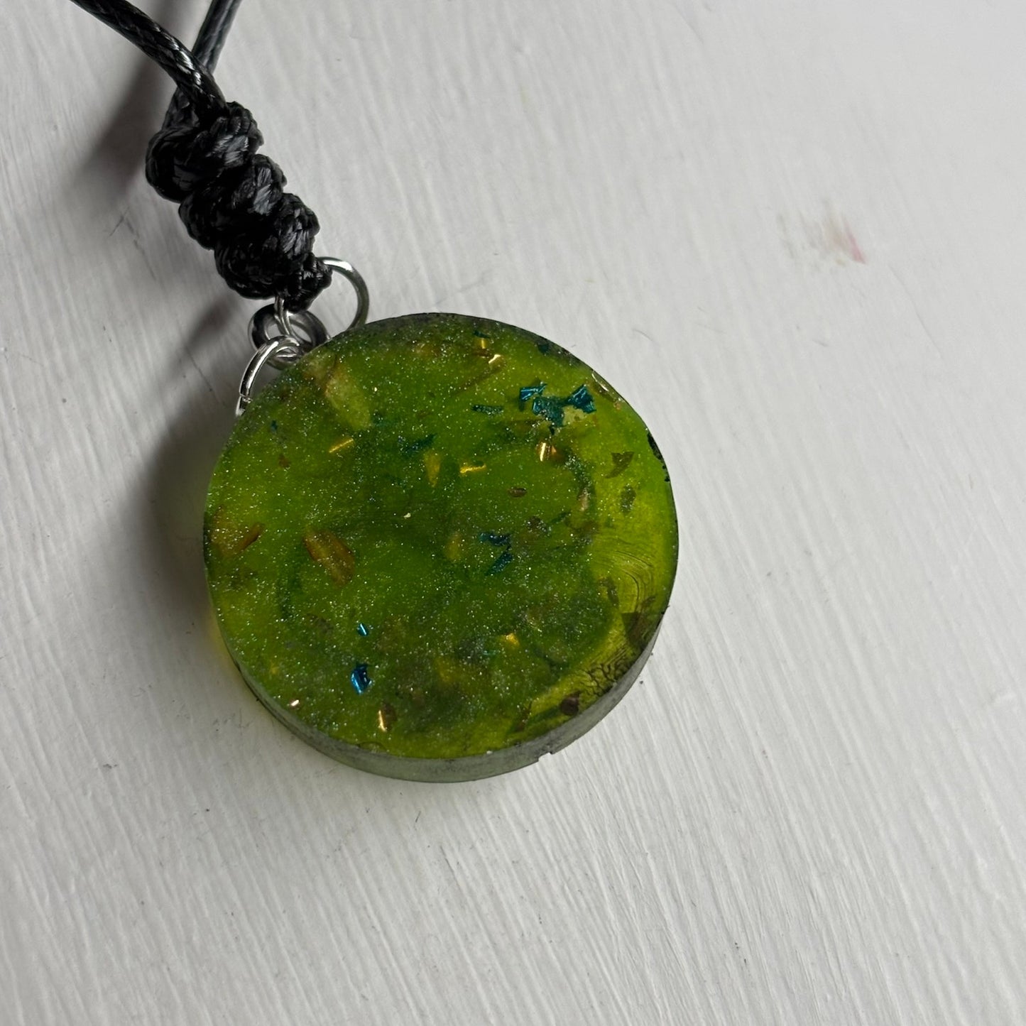 Green Sparkle King - Handmade Resin Chess Necklace