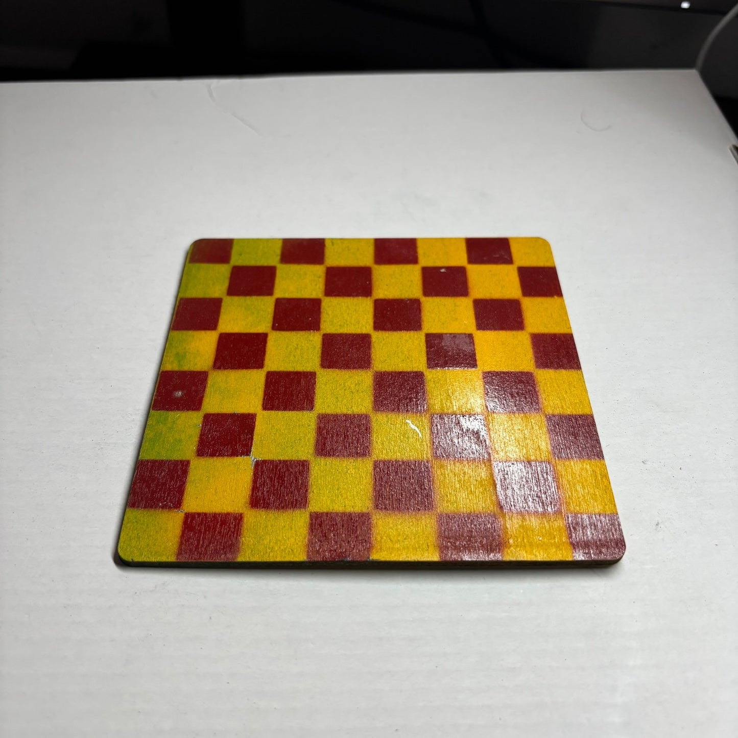 Yellow Dark Red - Mini Chess Set