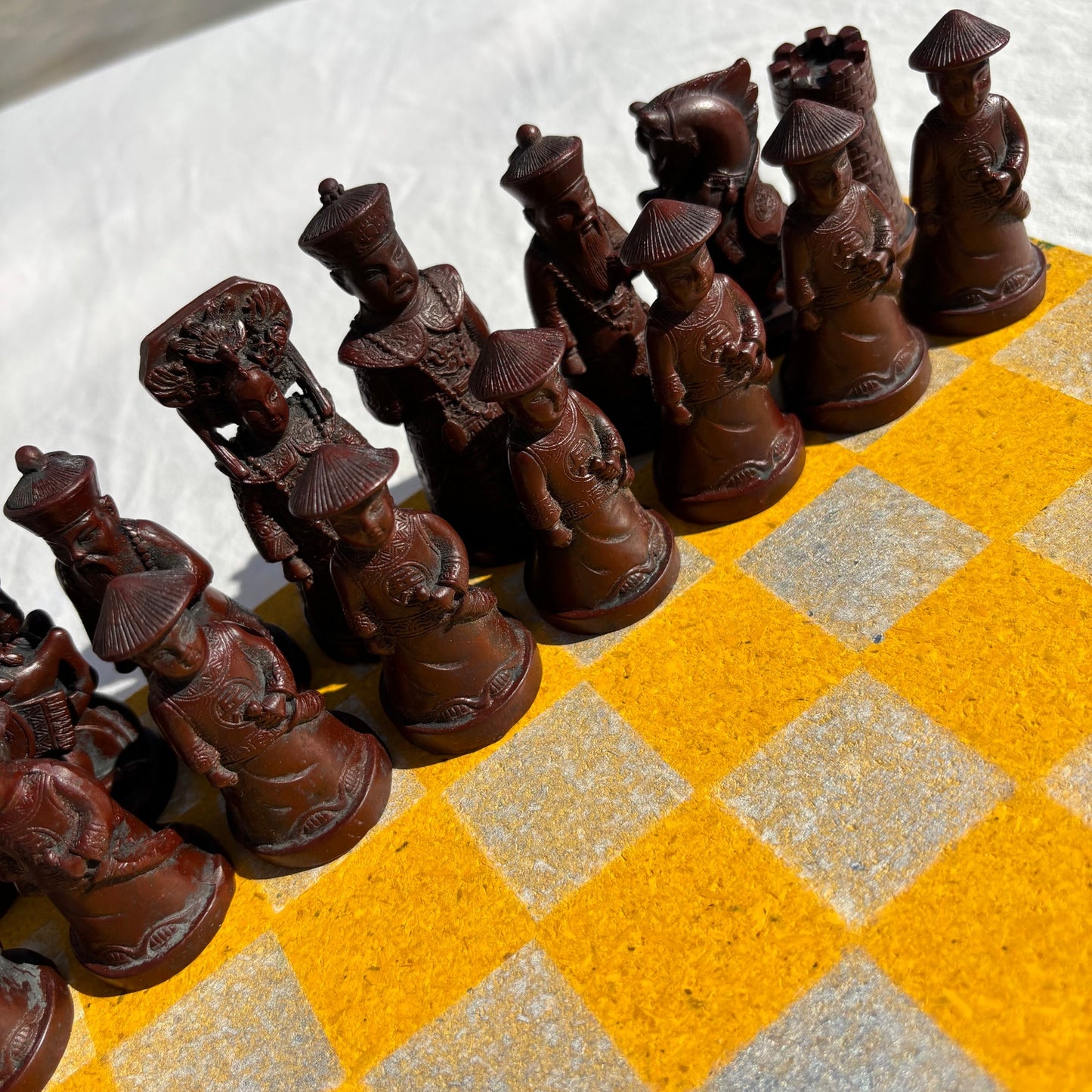 Golden Yellow - Chinese Edition Chess Set