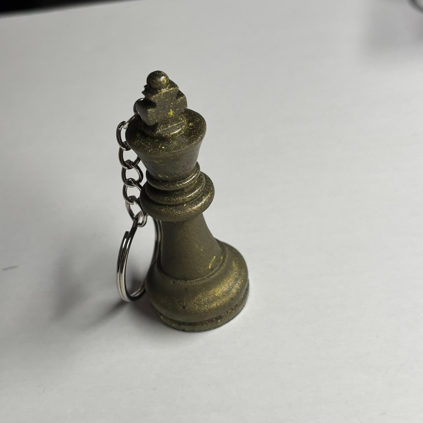 Vintage Green King - Handmade Resin Keychain