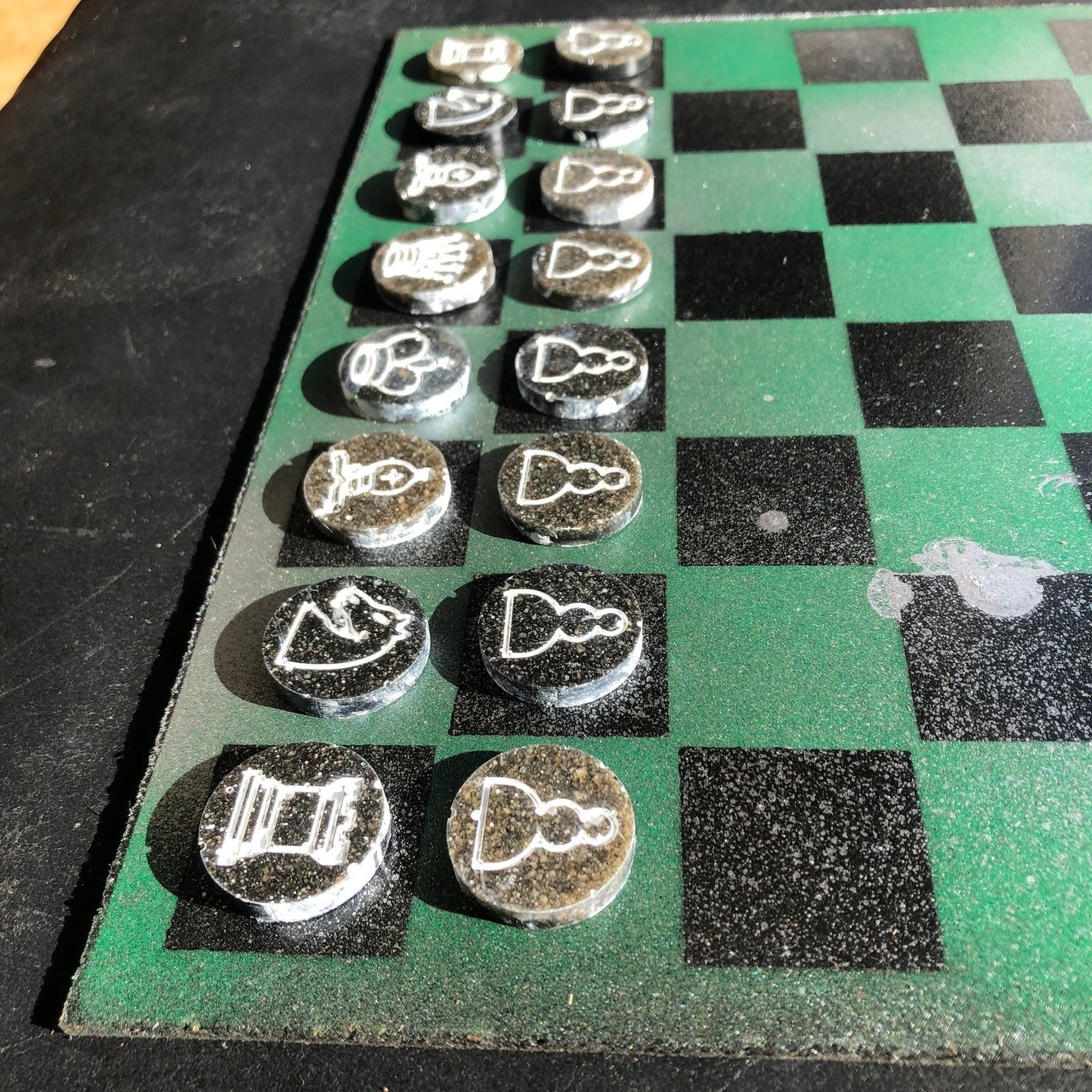 Chess Set - Dripping Silver Green