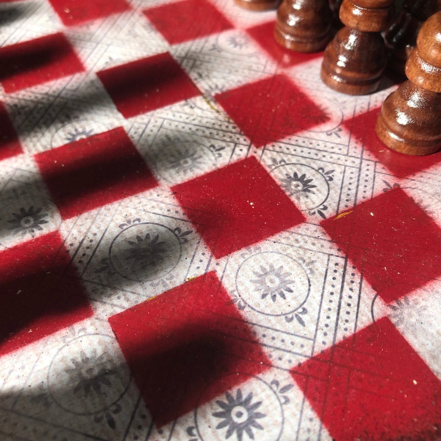 Scrapbook Chess Set - Red Royal Pattern