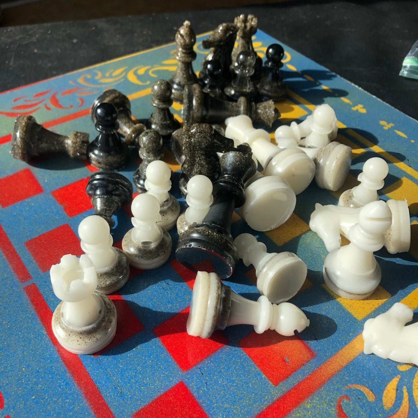 Chess Set - Sunset Blast Blue