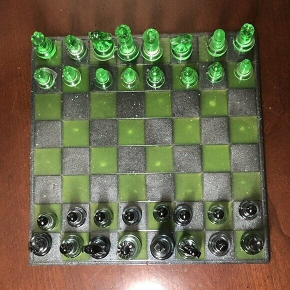 Handmade Resin Chess Set - Space Alien