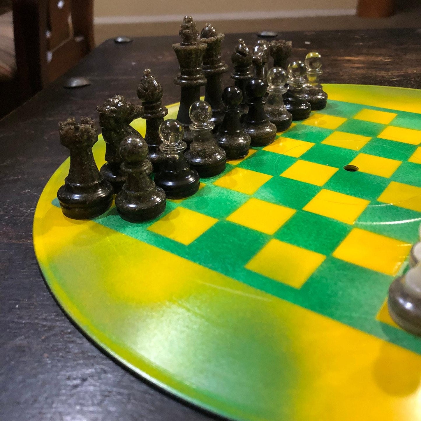 Vinyl Chess Set - Oregon Green (Resin Pieces)