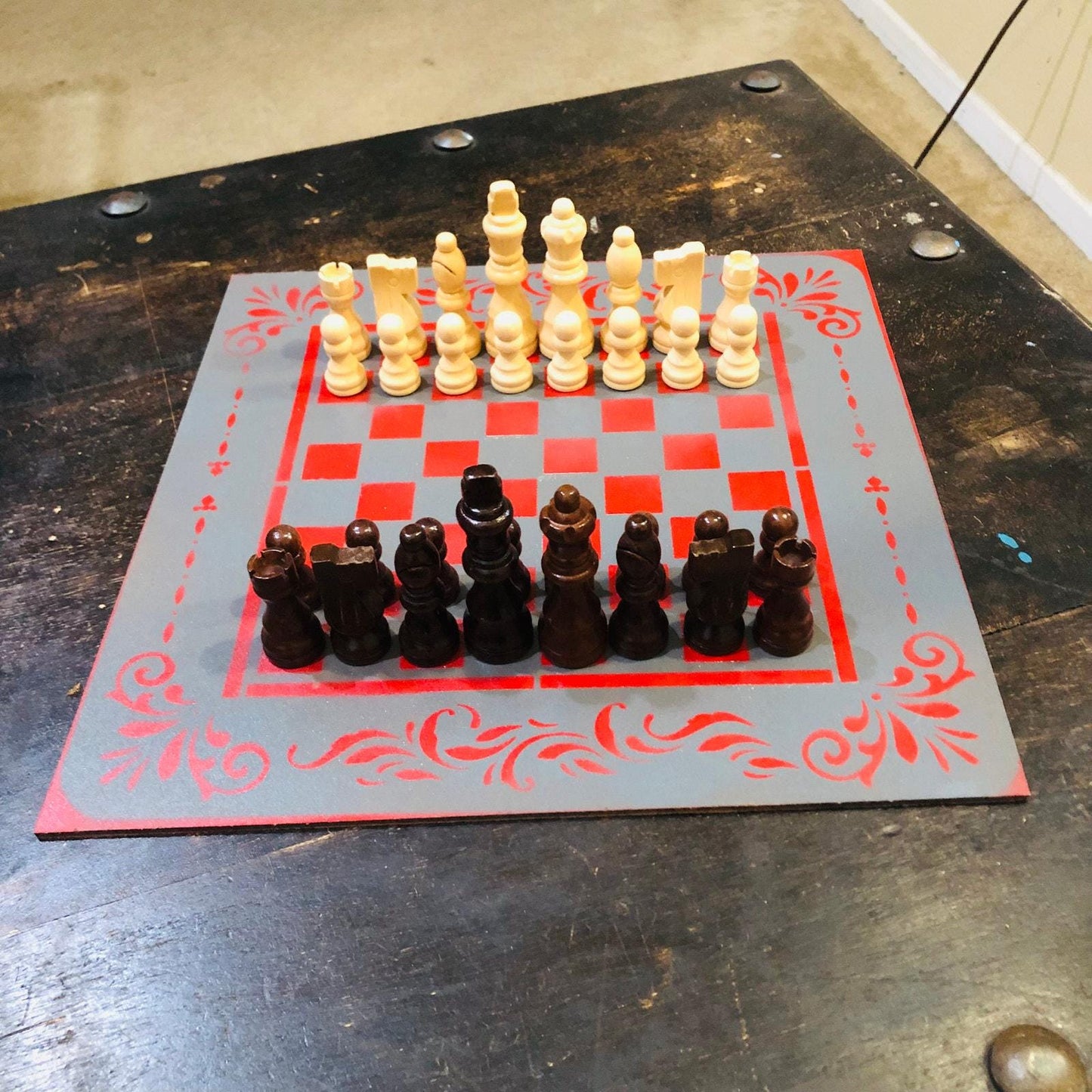 Chess Set - Gray & Red