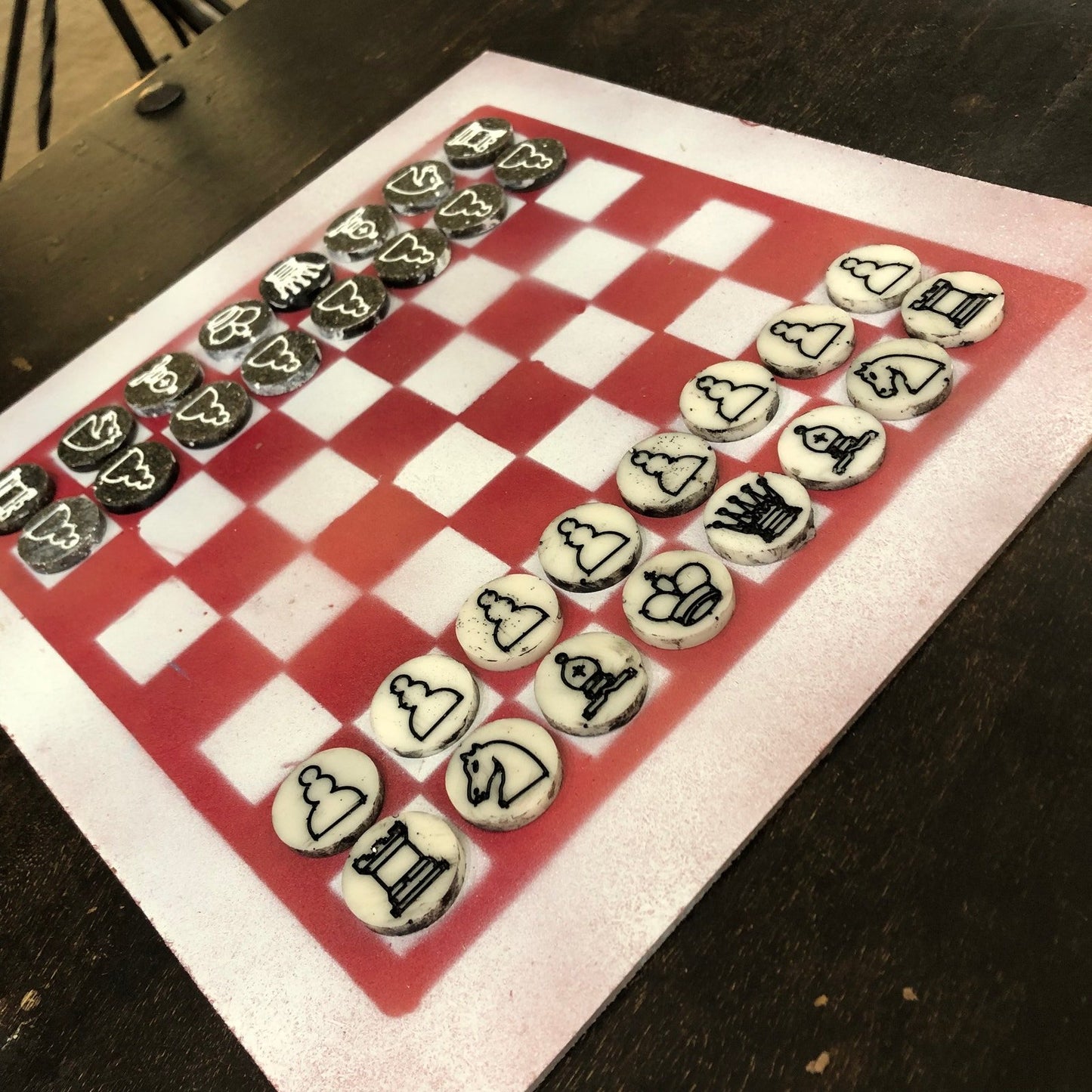 Painted Chess Set - Simplistic Red (Resin Pieces)