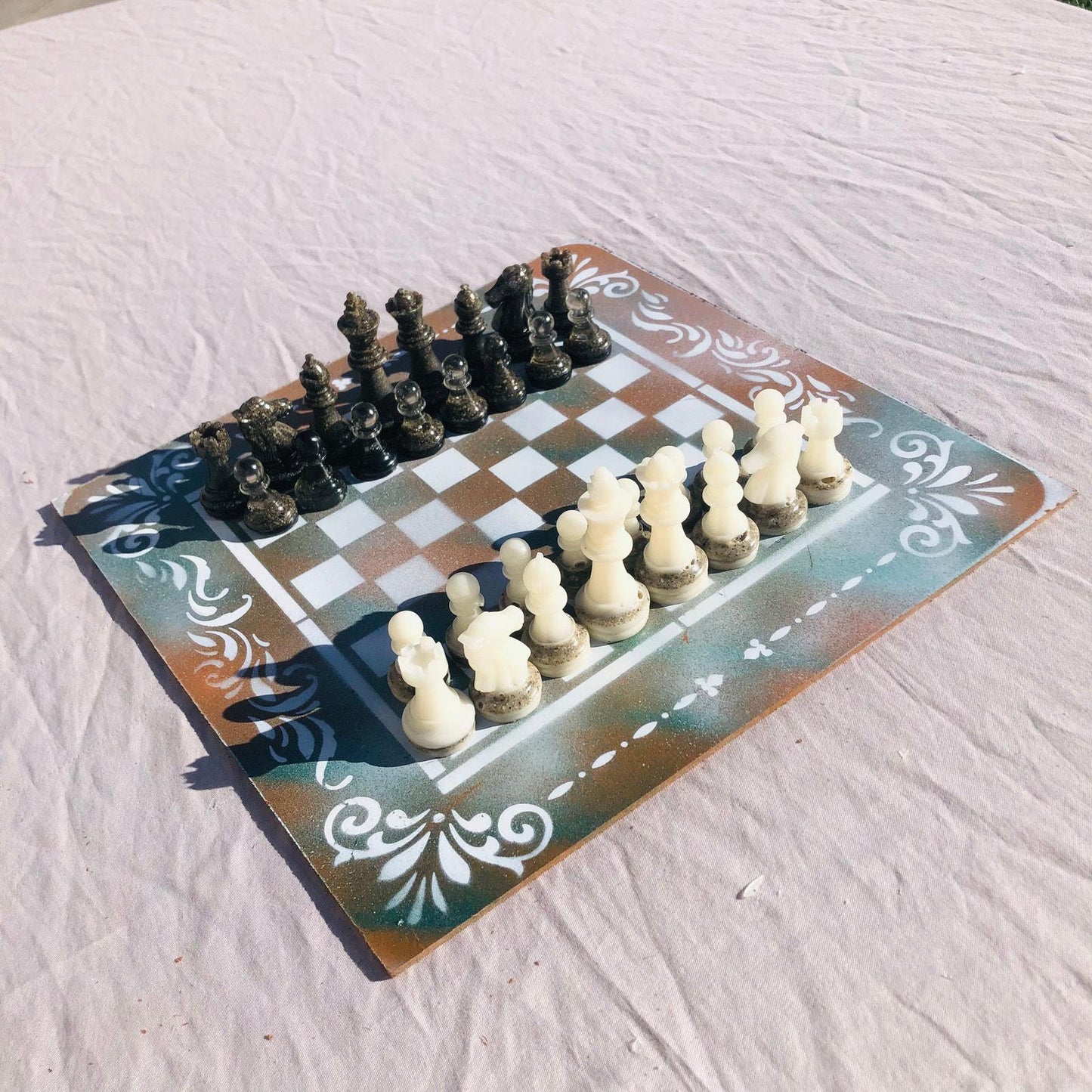 Chess Set - Greenish Orange