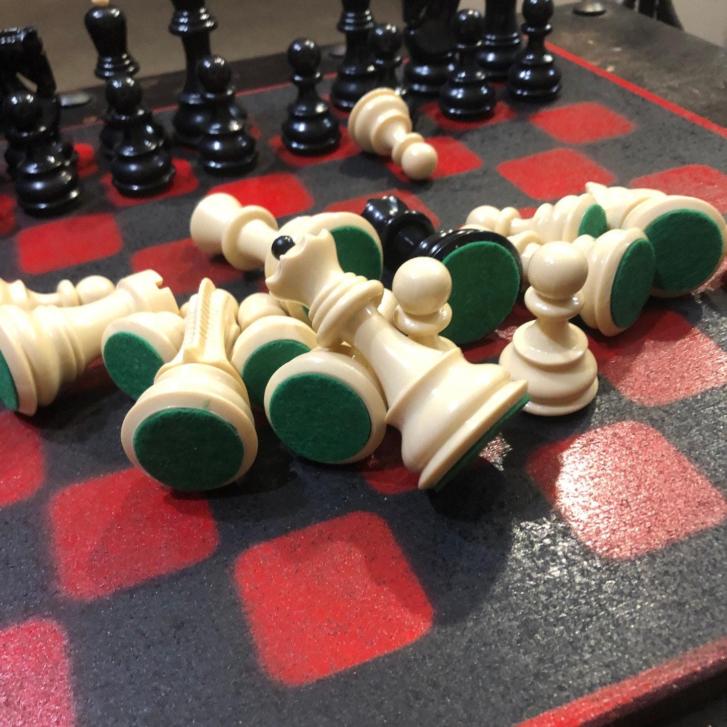 Large Chess Set - Red & Black