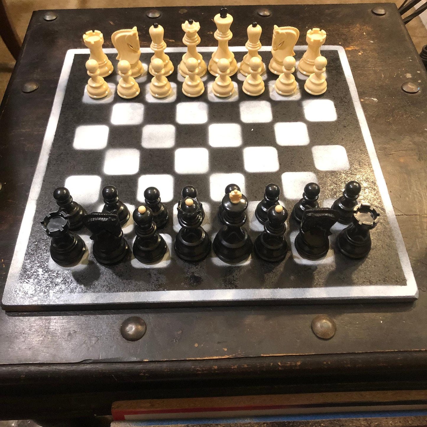 Large Chess Set - Simple Black & White