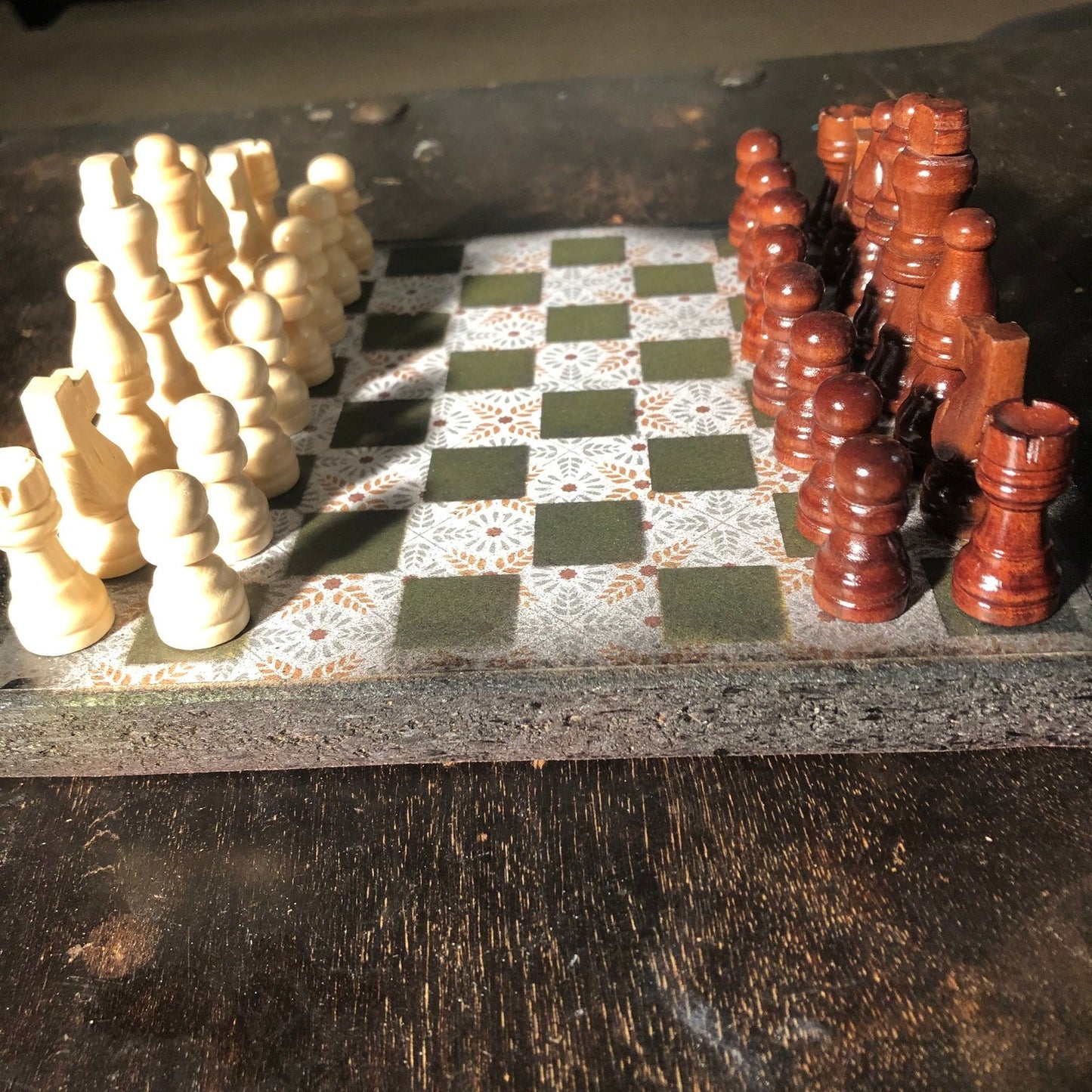 Scrapbook Chess Set - Golden White Vintage