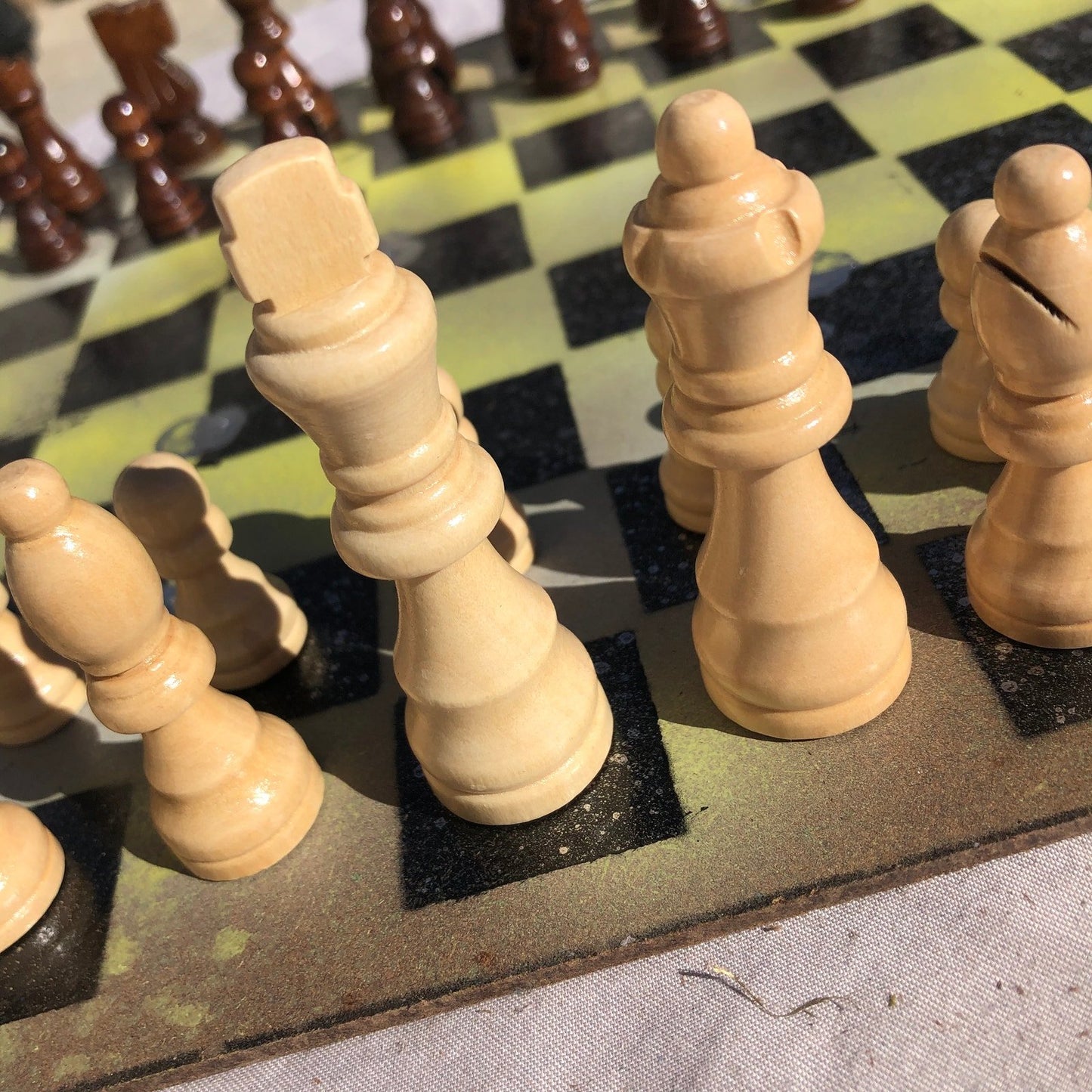 Chess Set - Yellow Speckled Silver