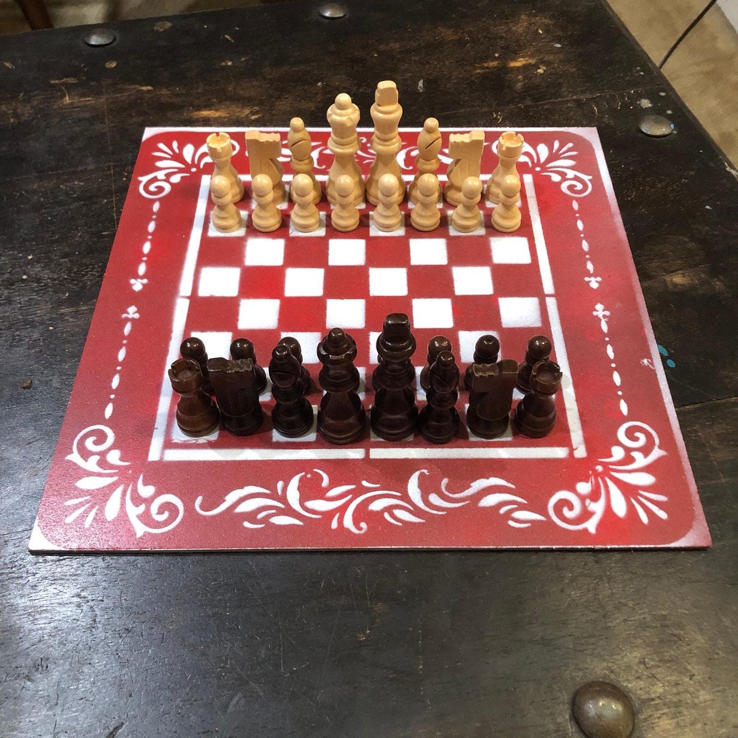 Chess Set - Simple Red & White