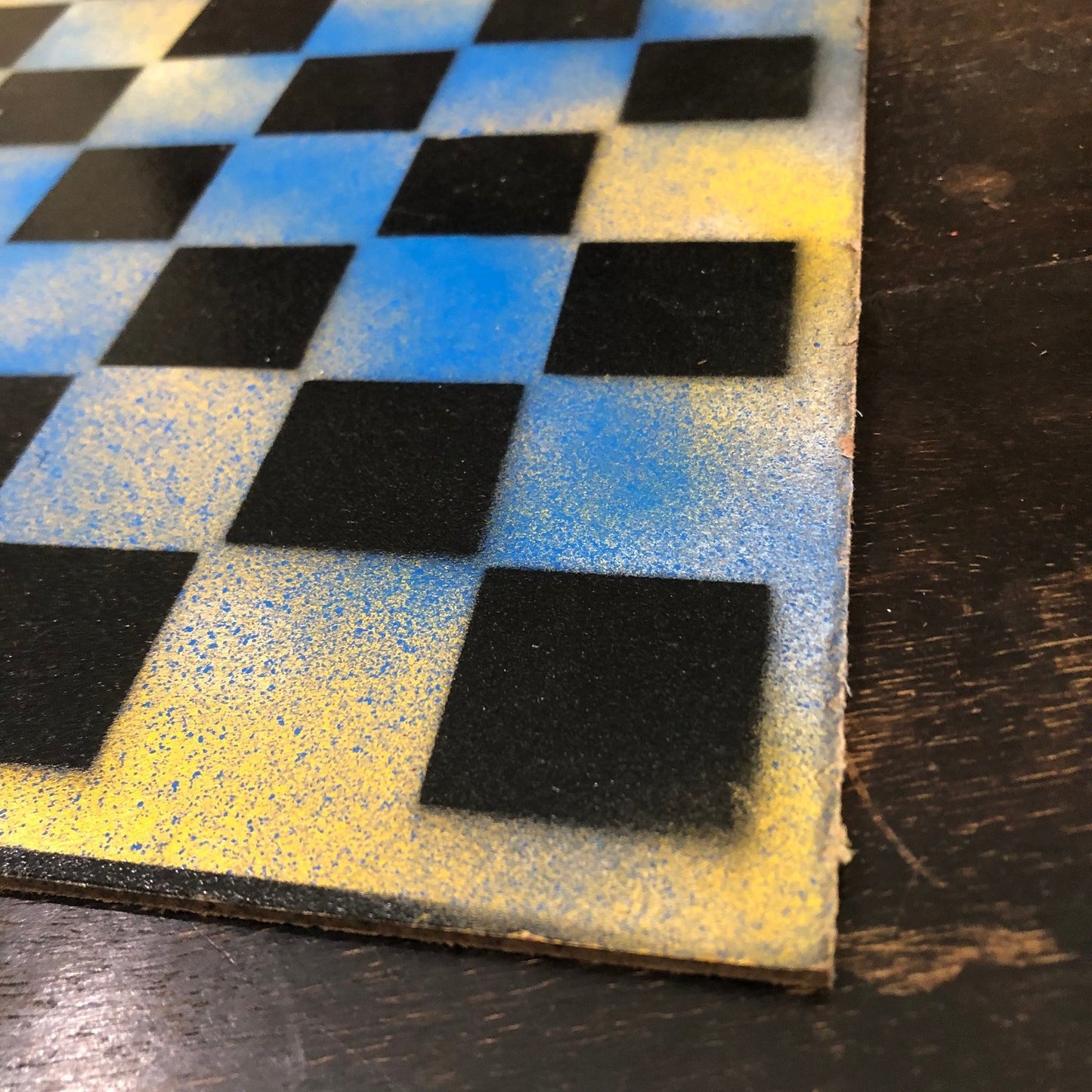 Painted Chess Set - Blu Yellow Mix (Pink Pieces)