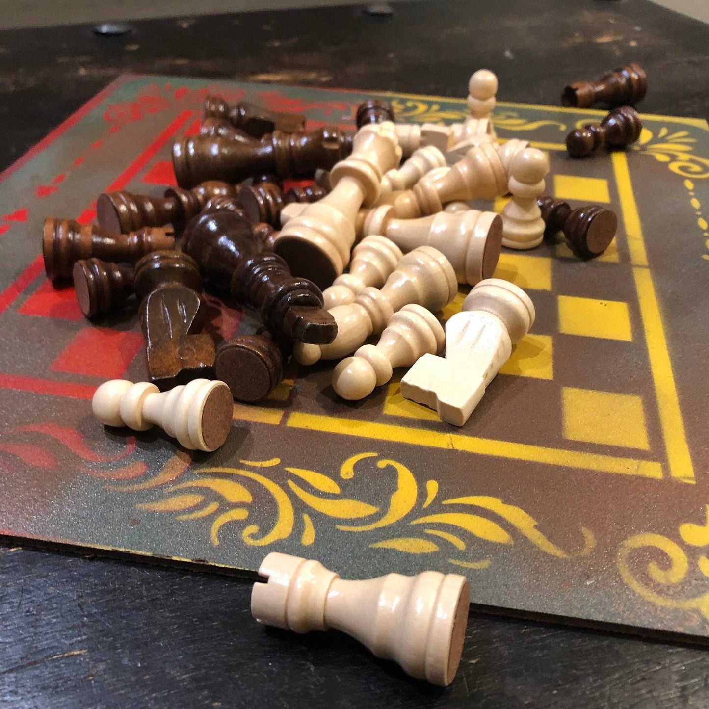 Chess Set - Knight's Yellow & Red