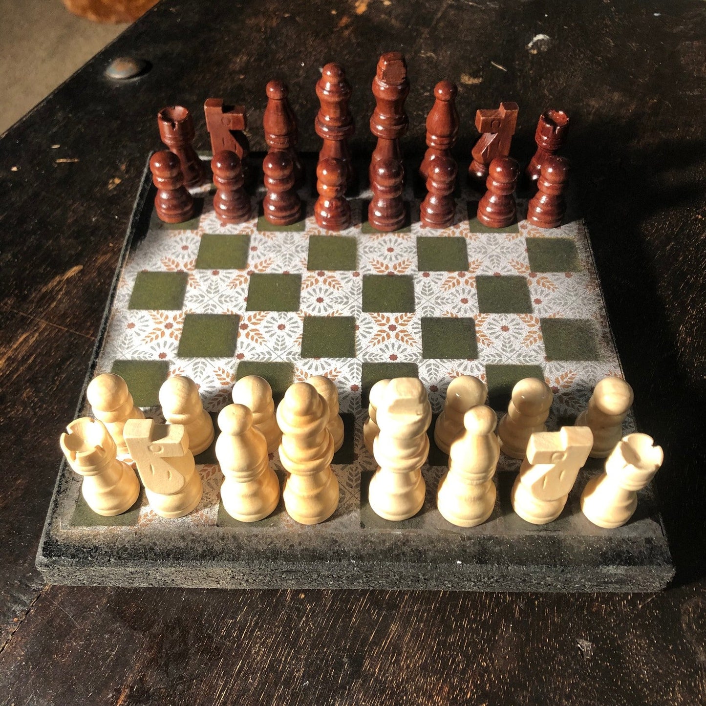 Scrapbook Chess Set - Golden White Vintage