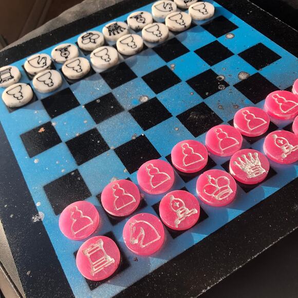 Chess Set - Spotted Blue